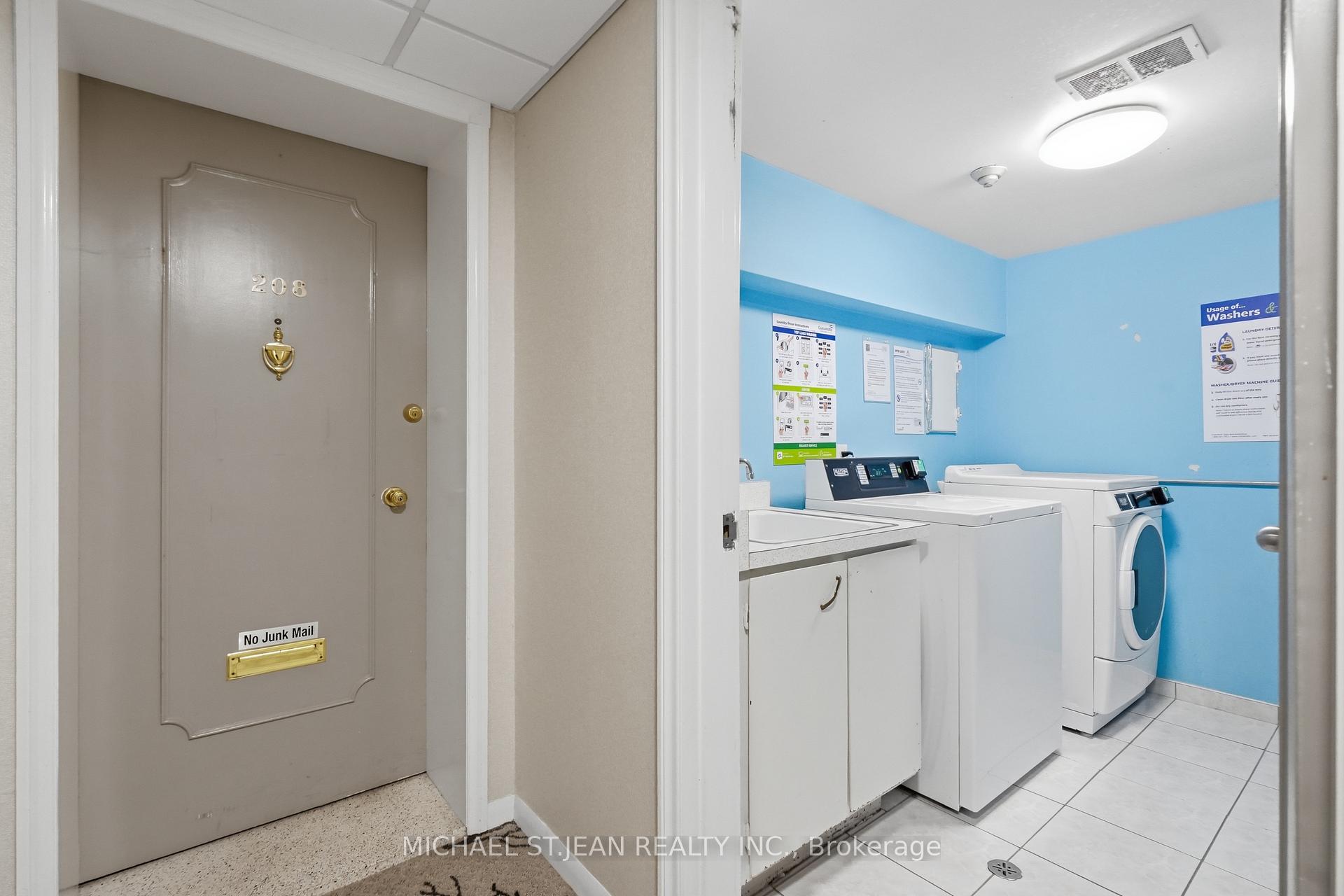 Photo 7 of 208-8 Woodman Drive, Hamilton, Corman — HOMEH