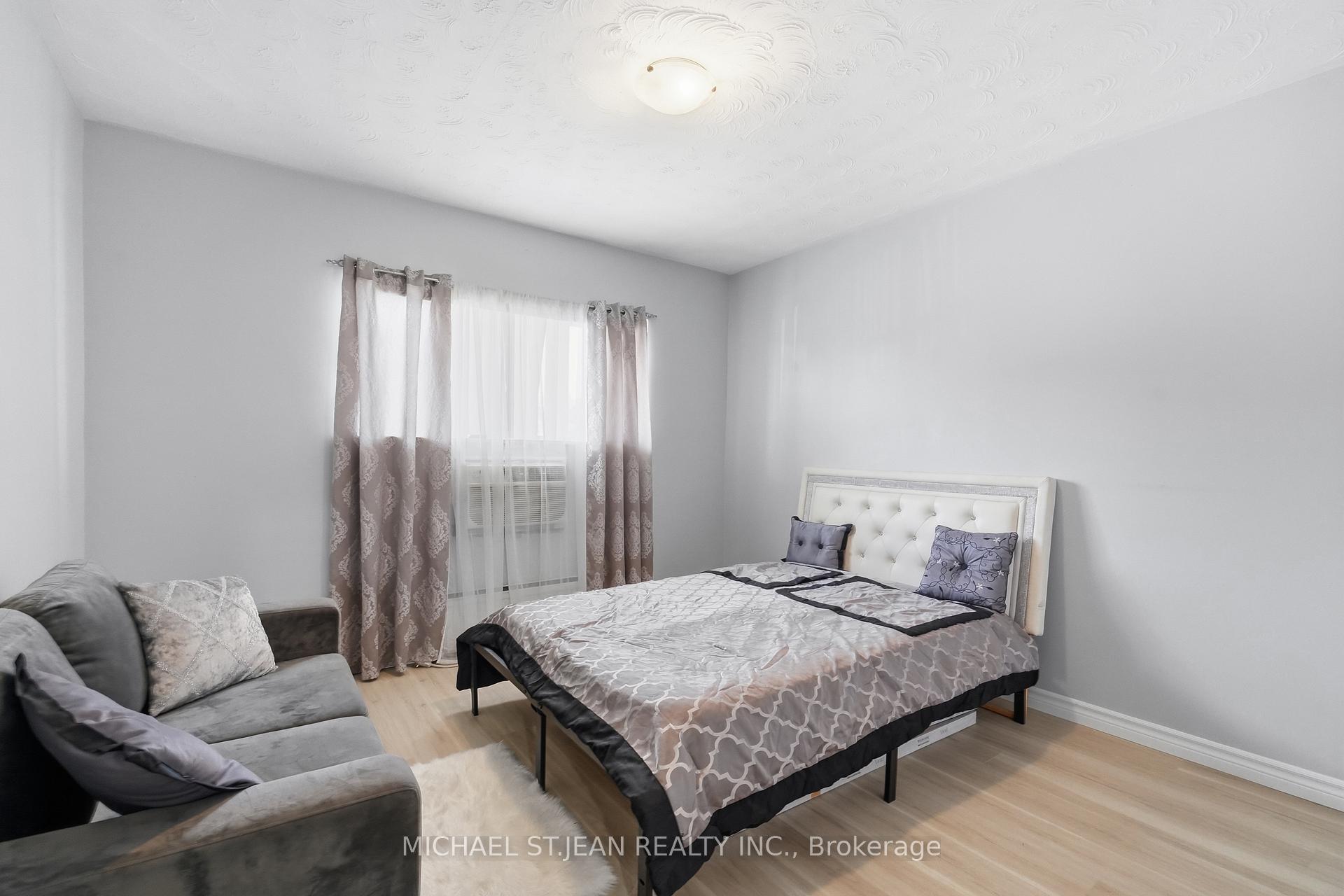 Photo 21 of 208-8 Woodman Drive, Hamilton, Corman — HOMEH