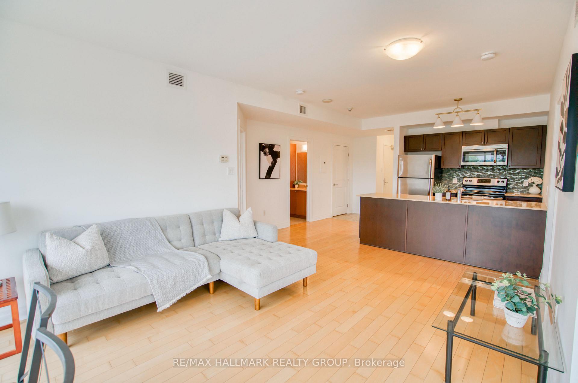 Photo 4 of Unit 407, 90 Landry Street, Ottawa, Vanier — HOMEH