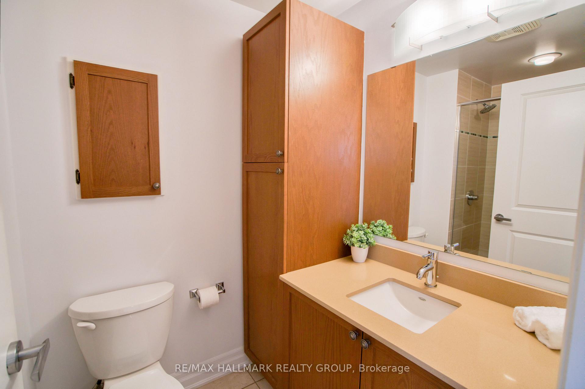 Photo 9 of Unit 407, 90 Landry Street, Ottawa, Vanier — HOMEH