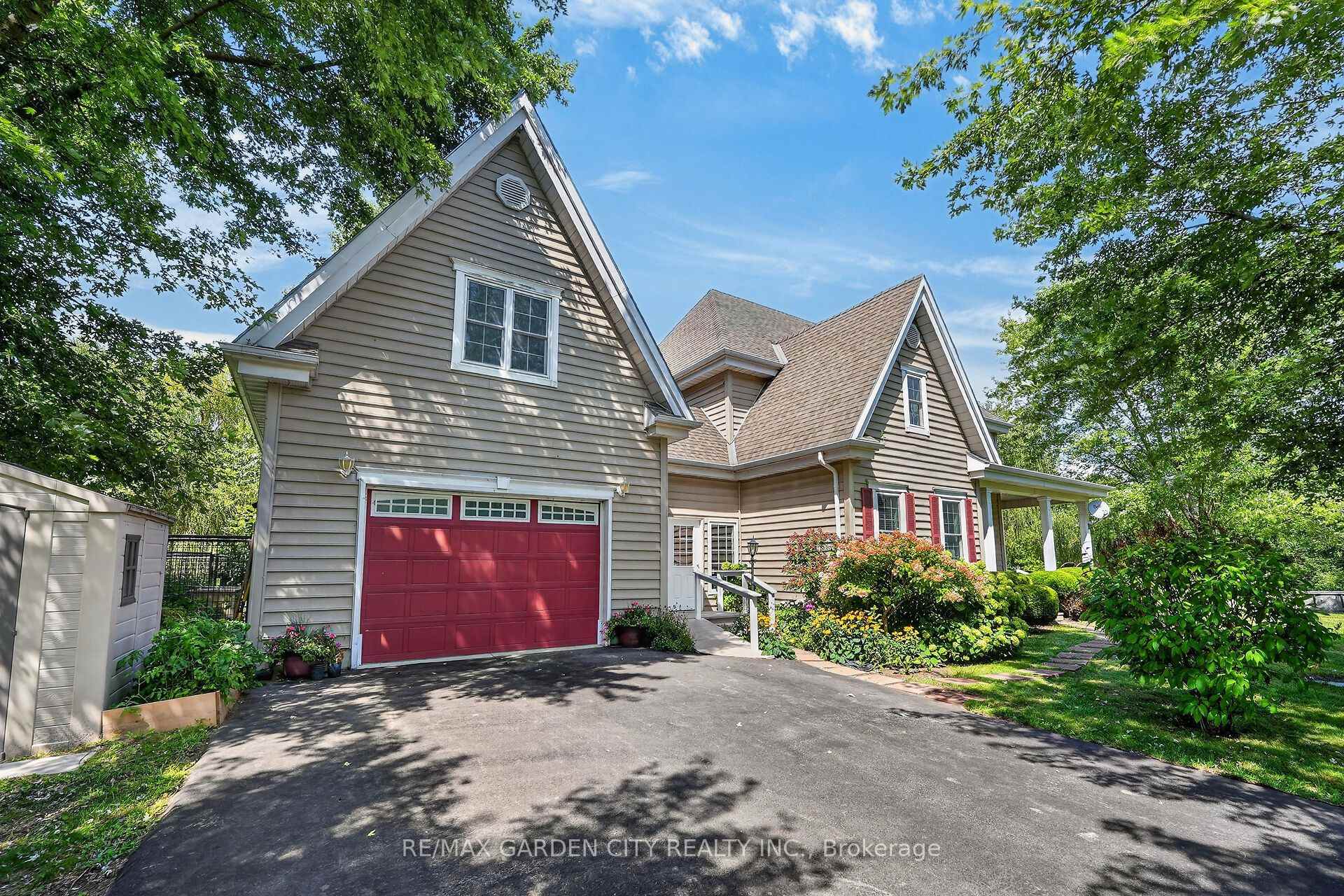 Photo 5 of 413 8th Concession Road E, Norfolk, Rural Houghton — HOMEH