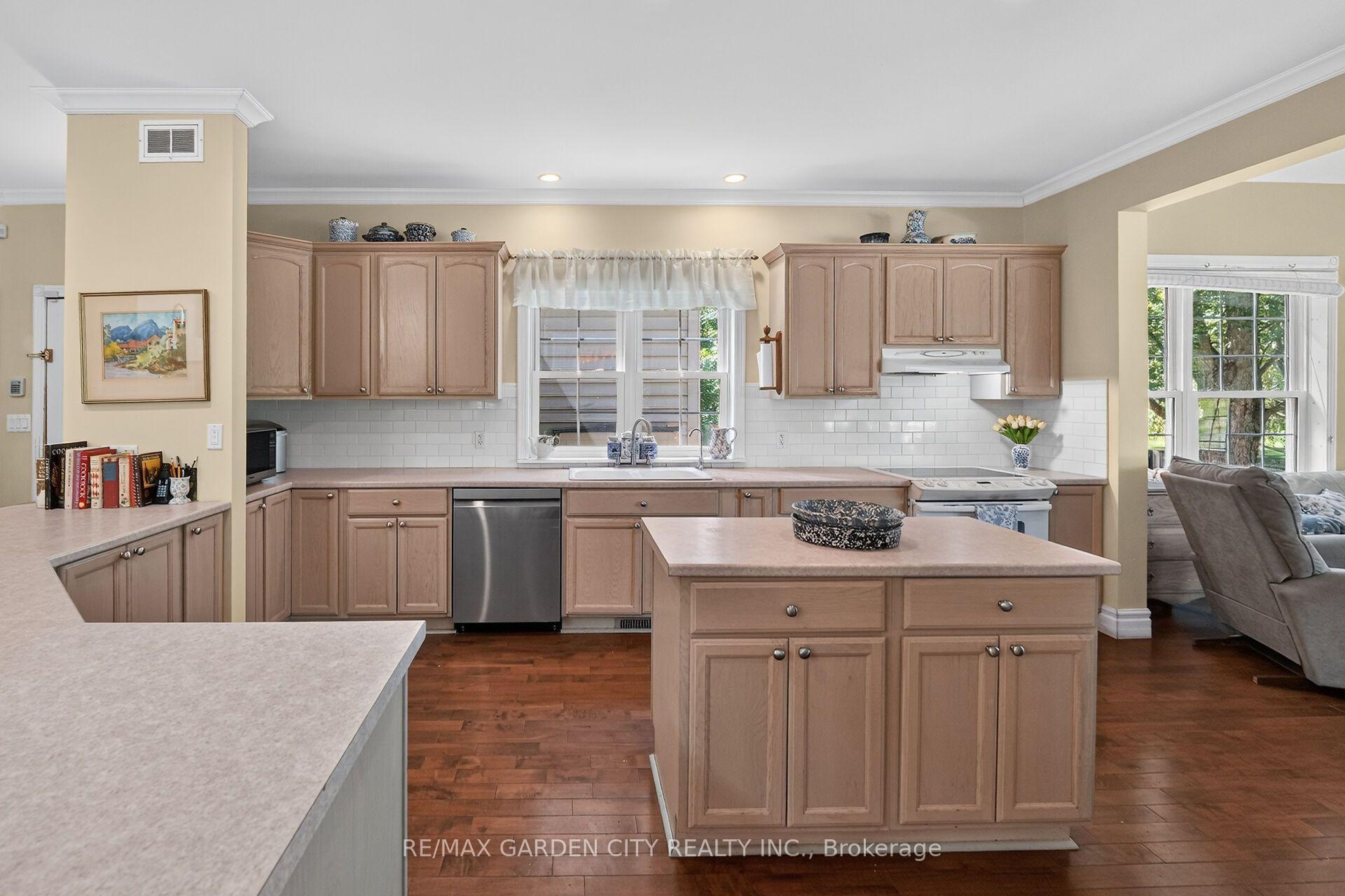 Photo 10 of 413 8th Concession Road E, Norfolk, Rural Houghton — HOMEH
