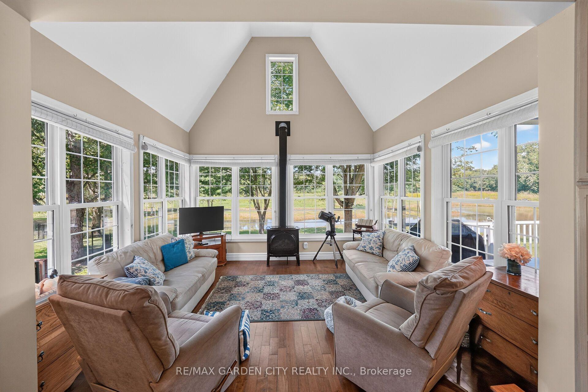 Photo 19 of 413 8th Concession Road E, Norfolk, Rural Houghton — HOMEH