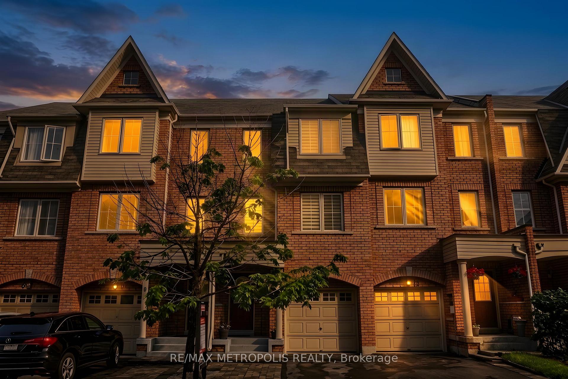 Photo 1 of 10 Pat Brooks Terrace, Scarborough, Dorset Park — HOMEH