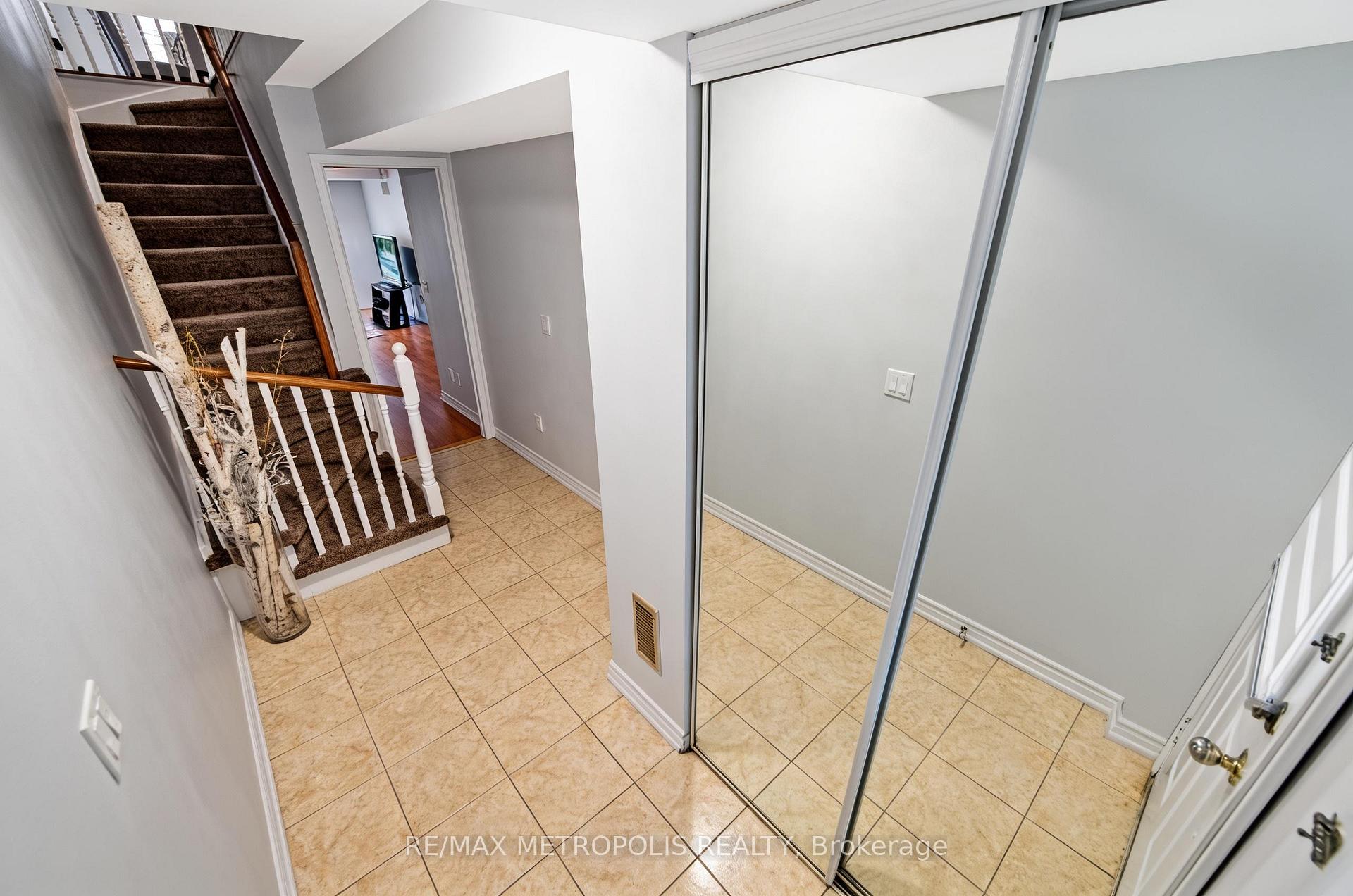 Photo 4 of 10 Pat Brooks Terrace, Scarborough, Dorset Park — HOMEH