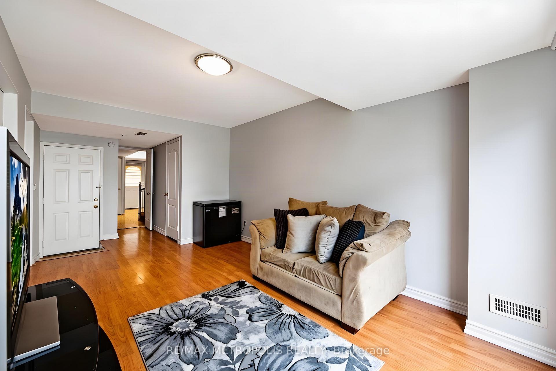 Photo 6 of 10 Pat Brooks Terrace, Scarborough, Dorset Park — HOMEH