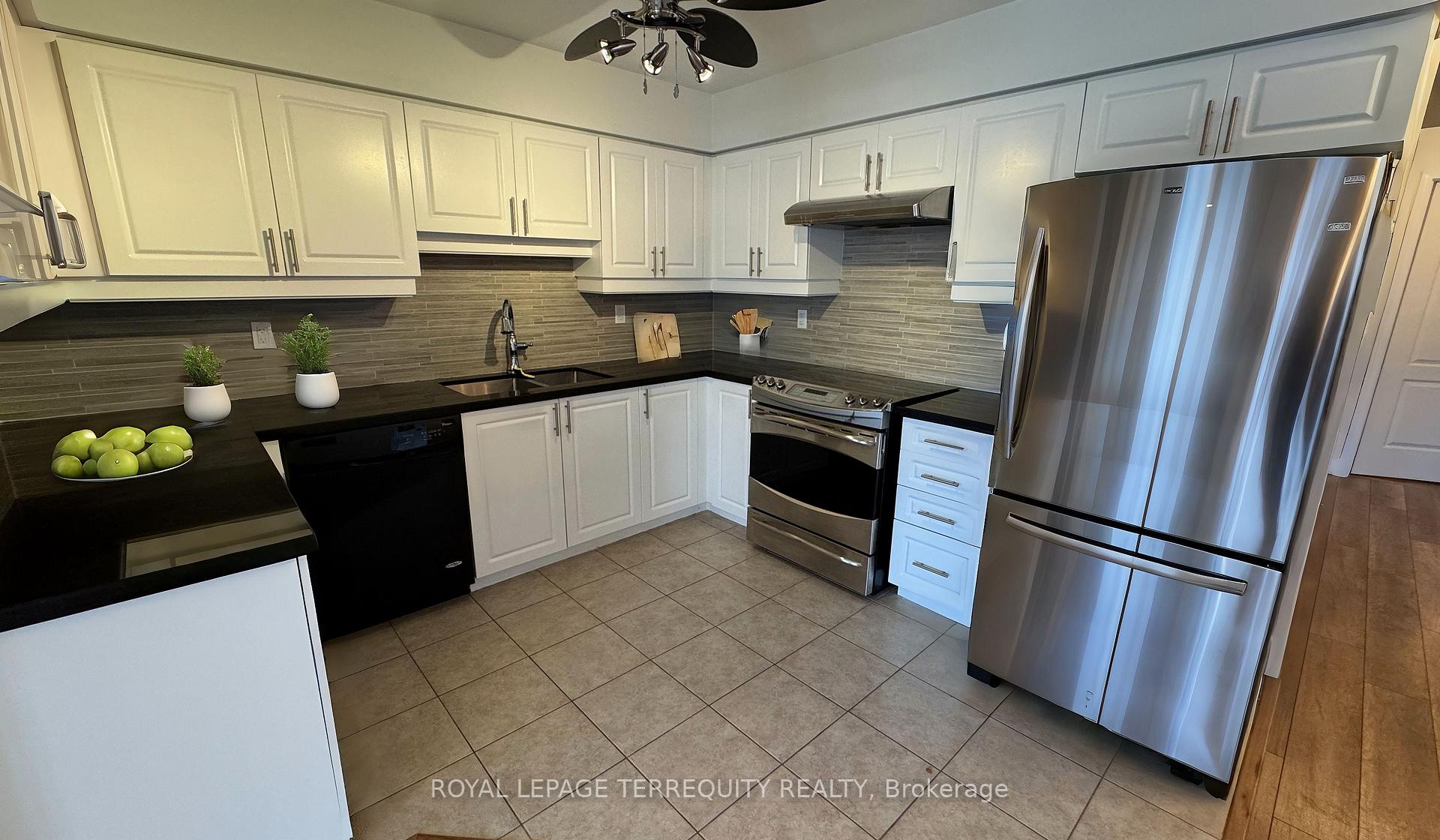 Photo 5 of Unit 1, 2450 Post Road, Oakville, River Oaks — HOMEH