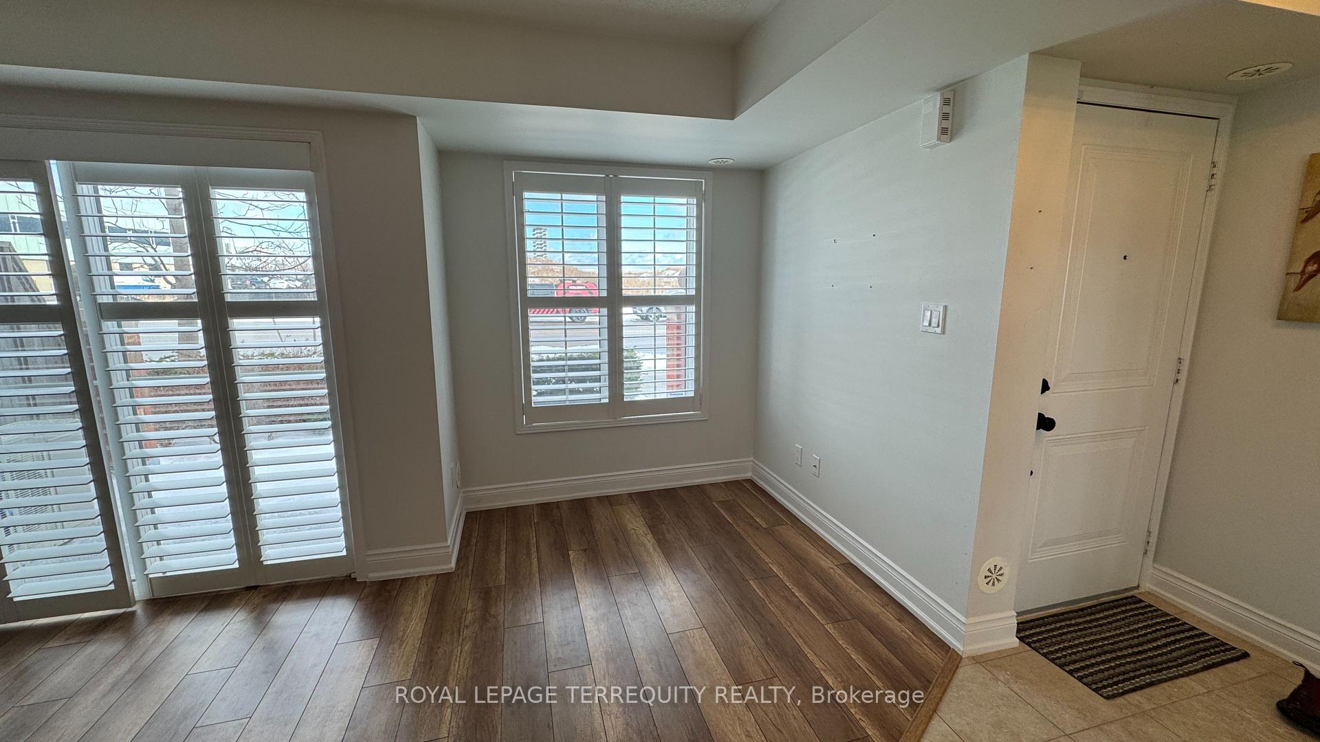Photo 10 of Unit 1, 2450 Post Road, Oakville, River Oaks — HOMEH