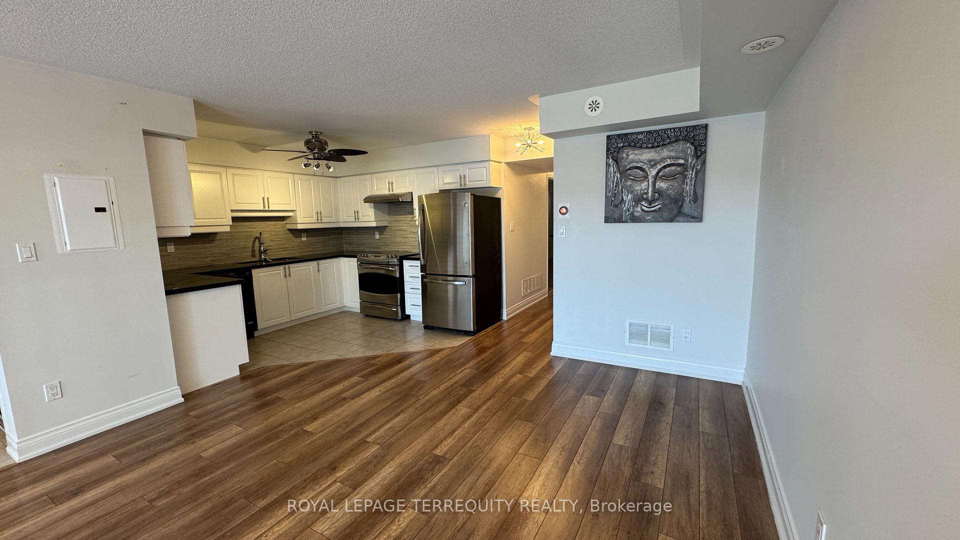Photo 12 of Unit 1, 2450 Post Road, Oakville, River Oaks — HOMEH
