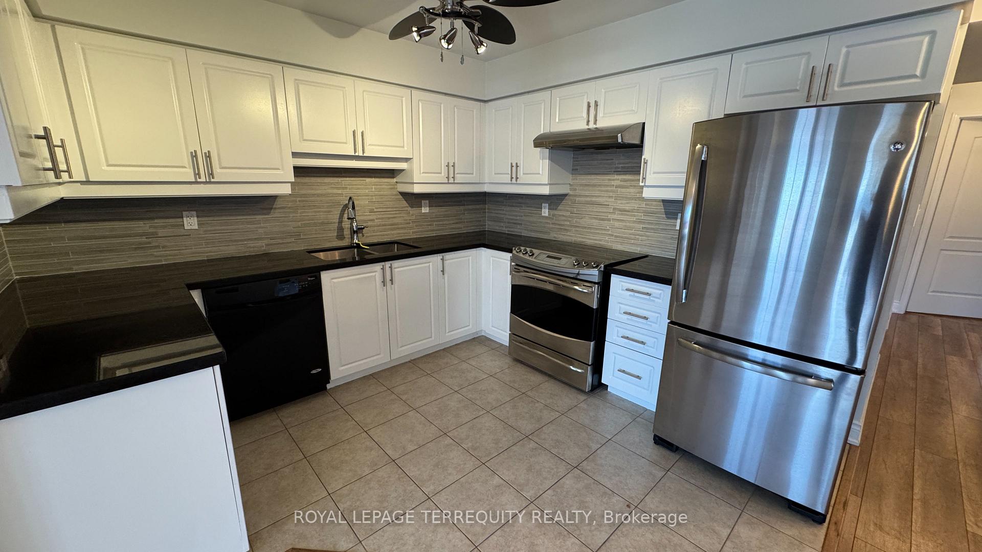 Photo 13 of Unit 1, 2450 Post Road, Oakville, River Oaks — HOMEH