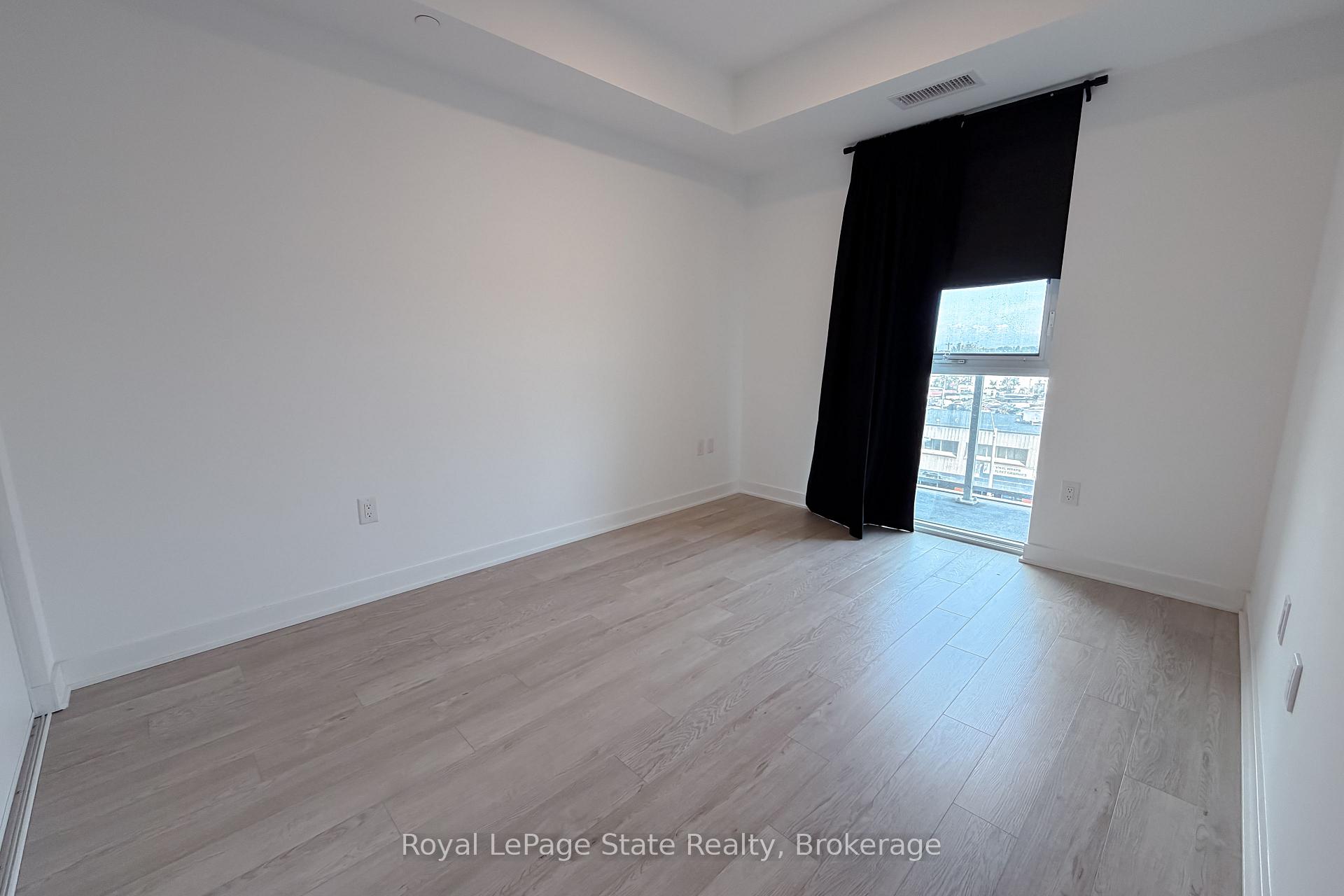 Photo 8 of 2782 Barton Street E, Hamilton, Riverdale — HOMEH
