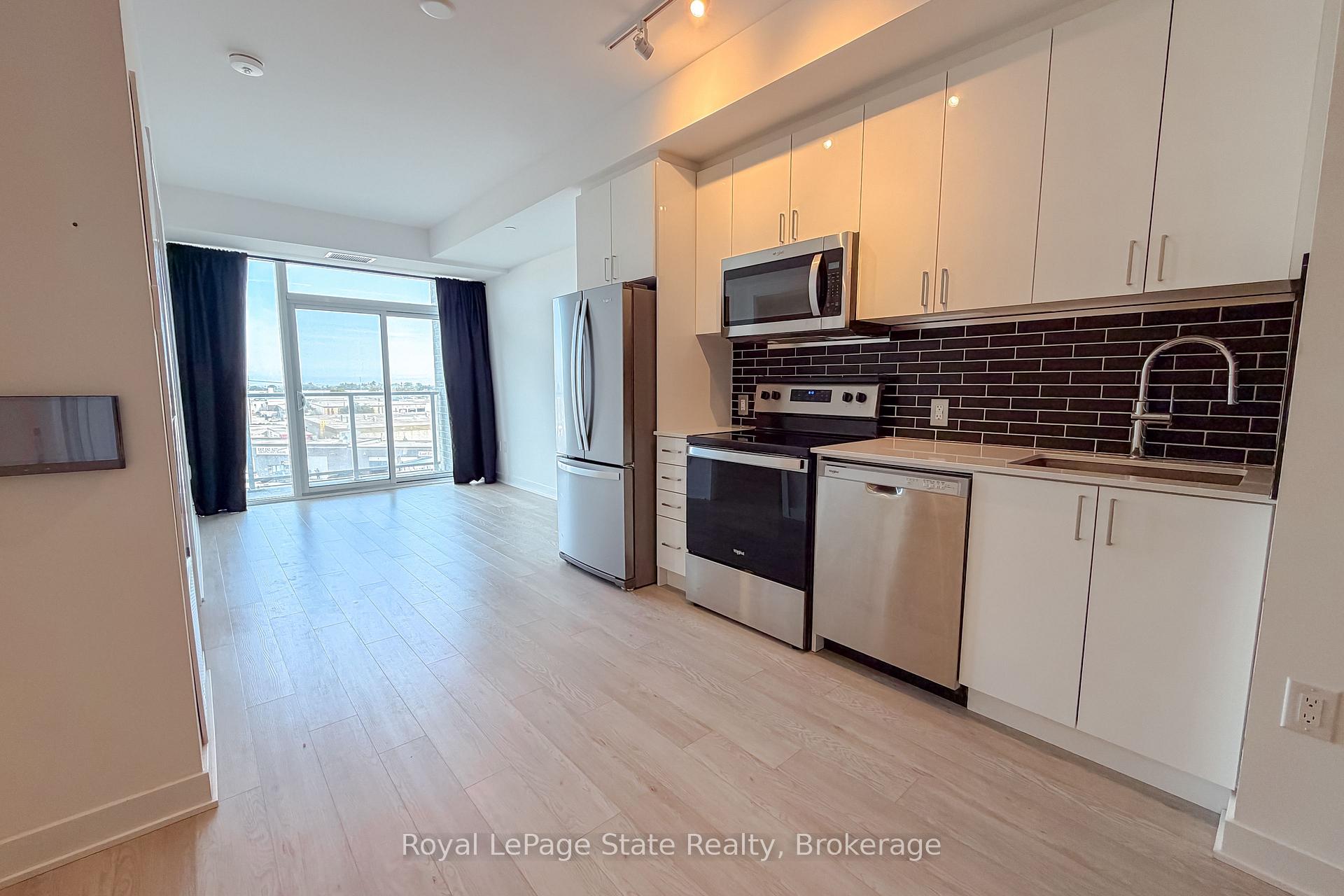 Photo 12 of 2782 Barton Street E, Hamilton, Riverdale — HOMEH