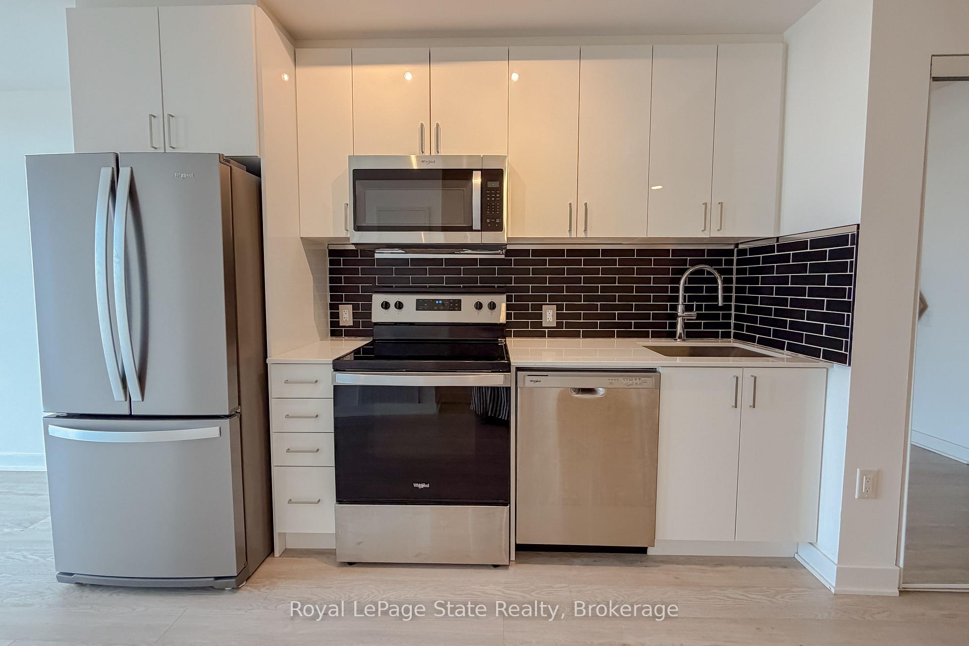 Photo 13 of 2782 Barton Street E, Hamilton, Riverdale — HOMEH