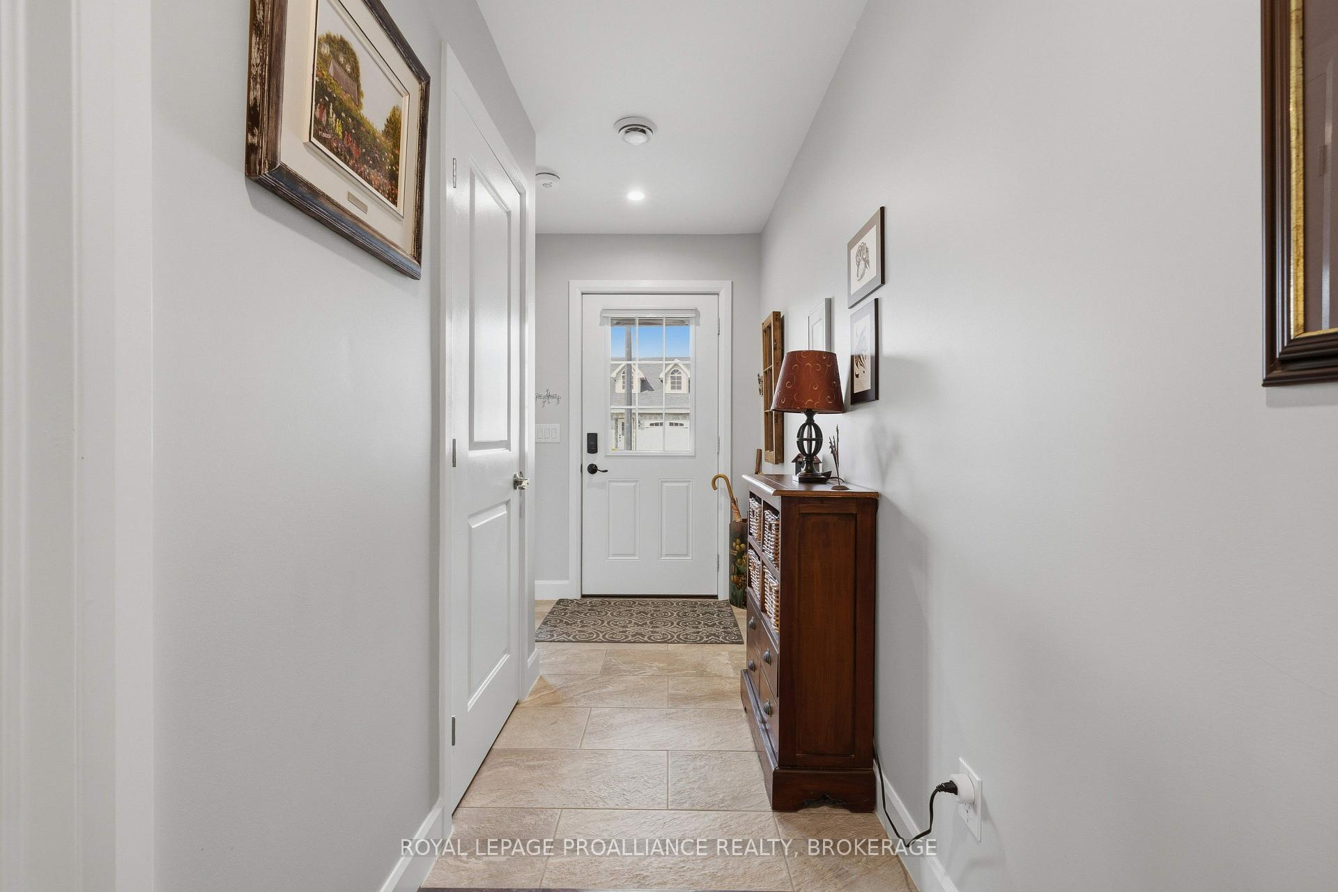 Photo 5 of 189 Wilmer Avenue, Gananoque, Gananoque — HOMEH
