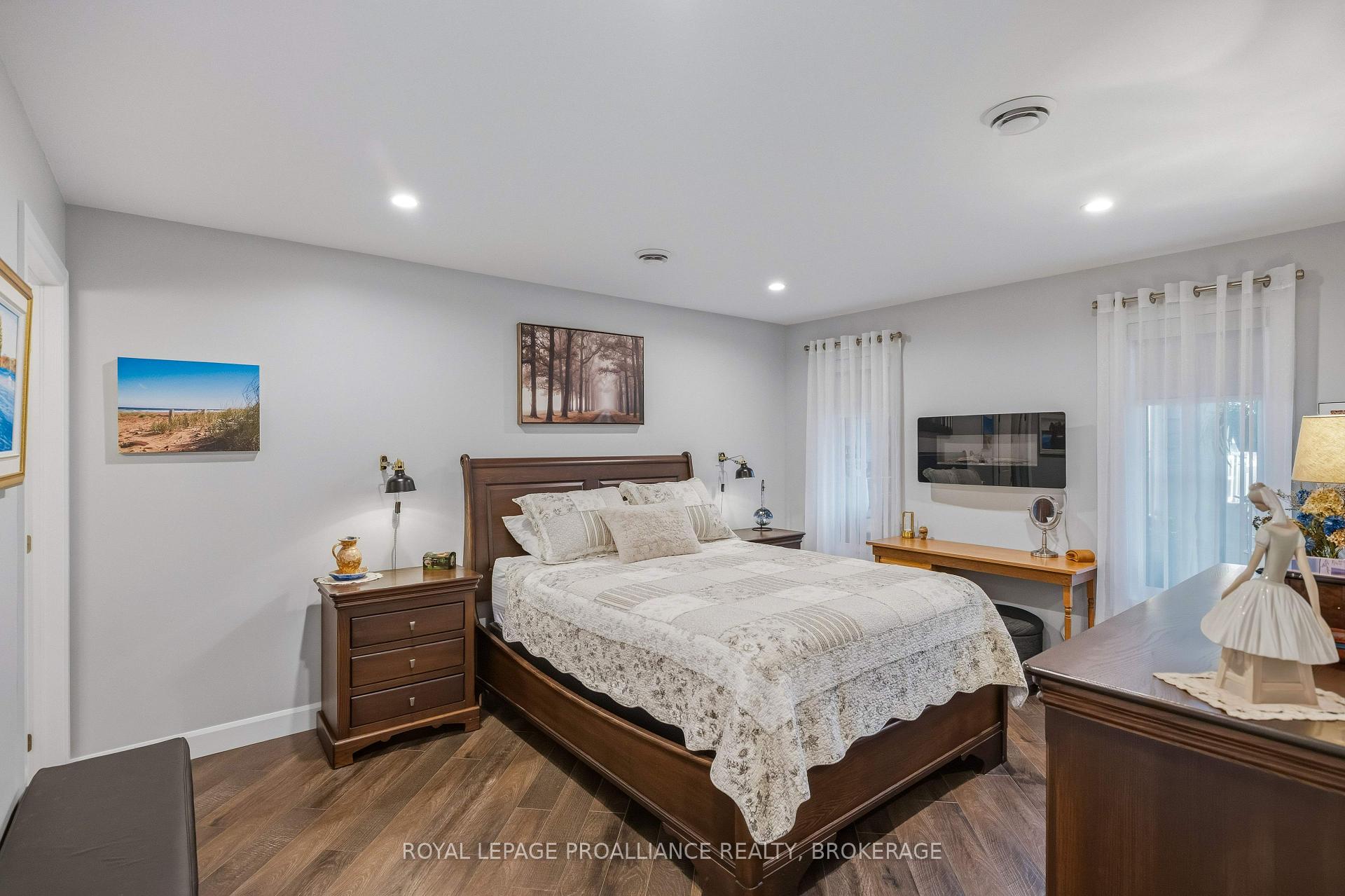Photo 19 of 189 Wilmer Avenue, Gananoque, Gananoque — HOMEH