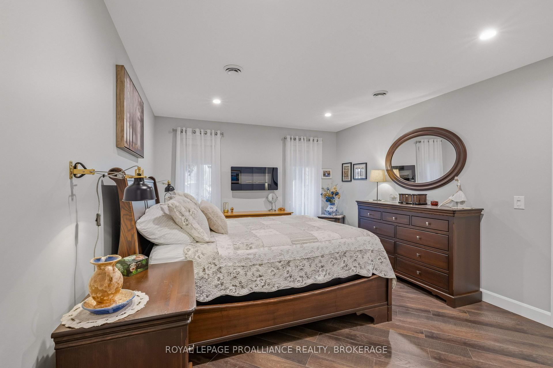 Photo 20 of 189 Wilmer Avenue, Gananoque, Gananoque — HOMEH