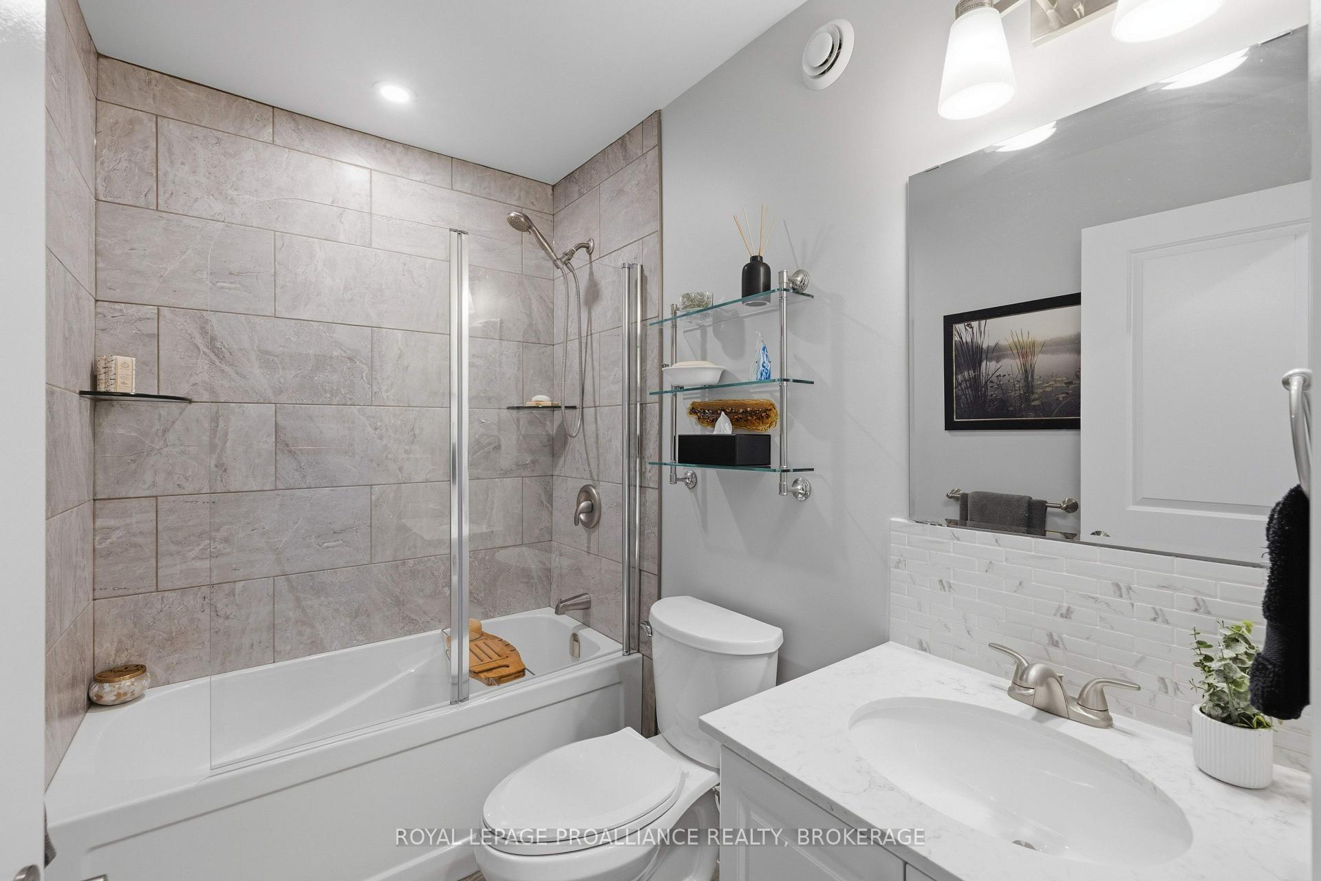 Photo 29 of 189 Wilmer Avenue, Gananoque, Gananoque — HOMEH