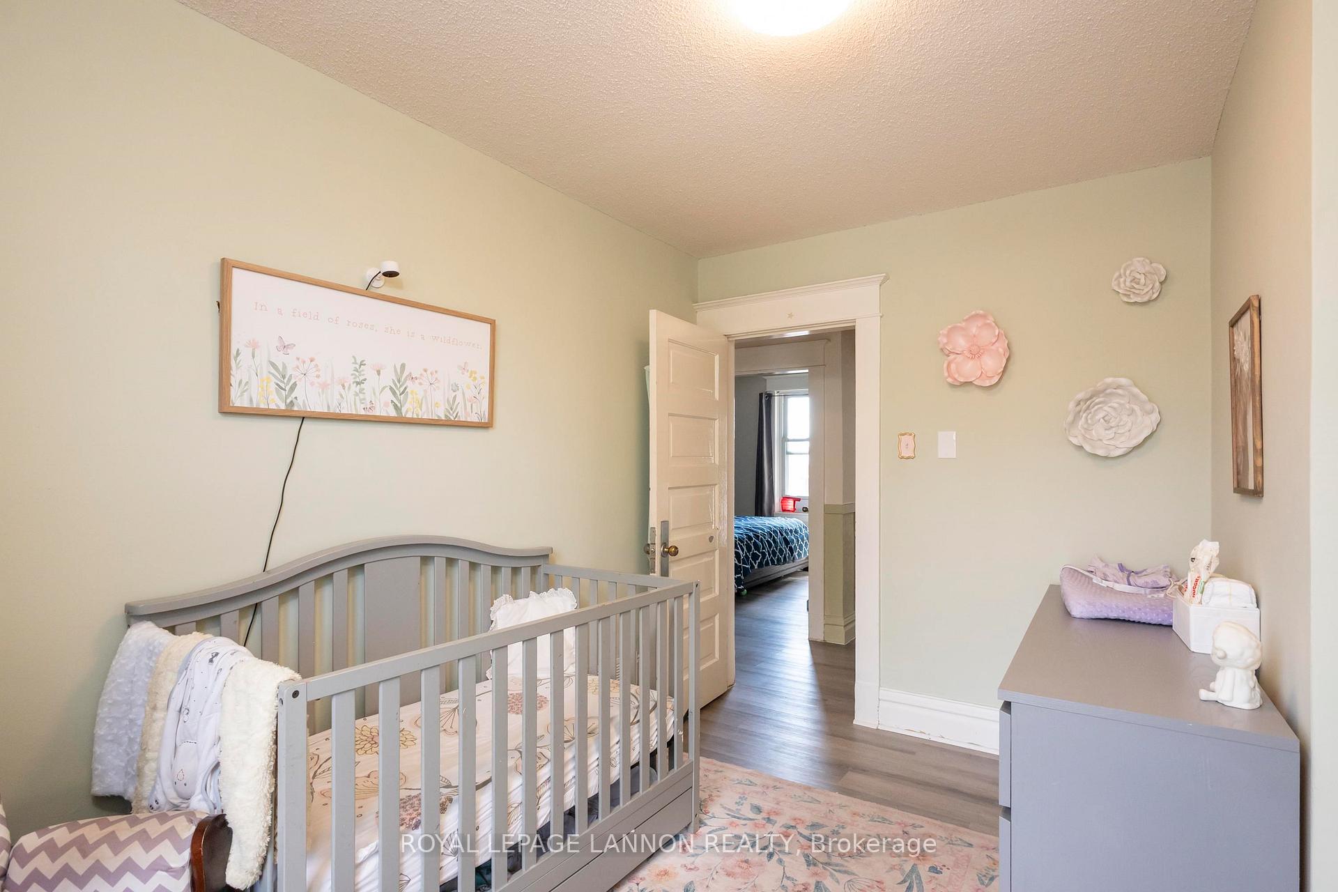 Photo 16 of 223 Marks St S, Thunder Bay, McKeller Park — HOMEH
