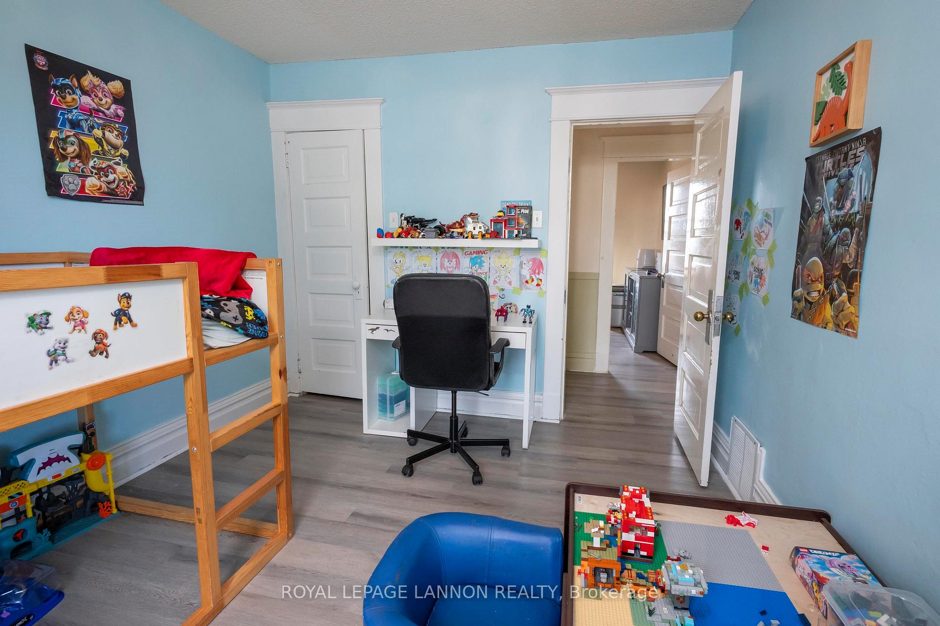 Photo 20 of 223 Marks St S, Thunder Bay, McKeller Park — HOMEH
