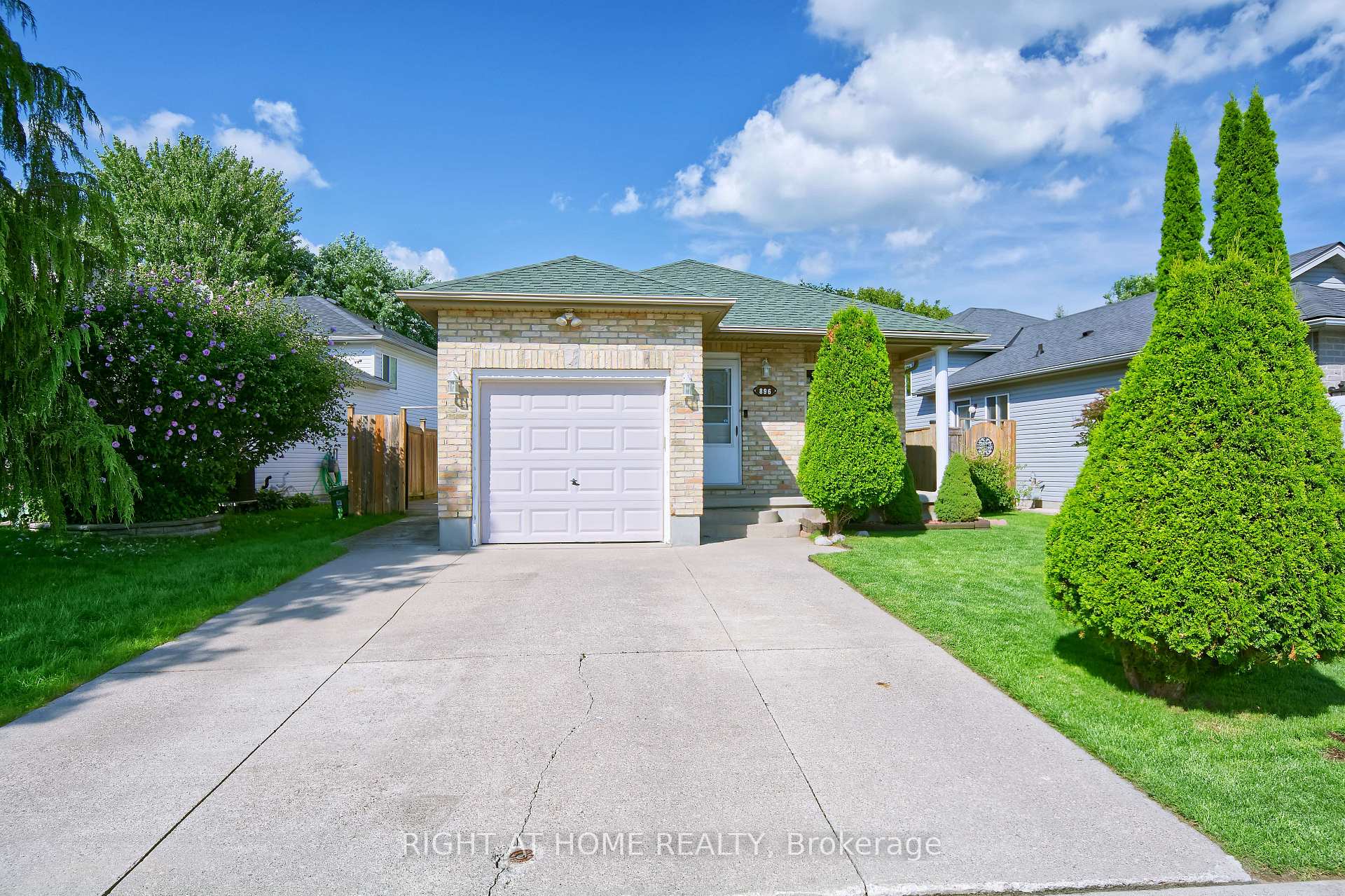 Front of 896 Fogerty Street