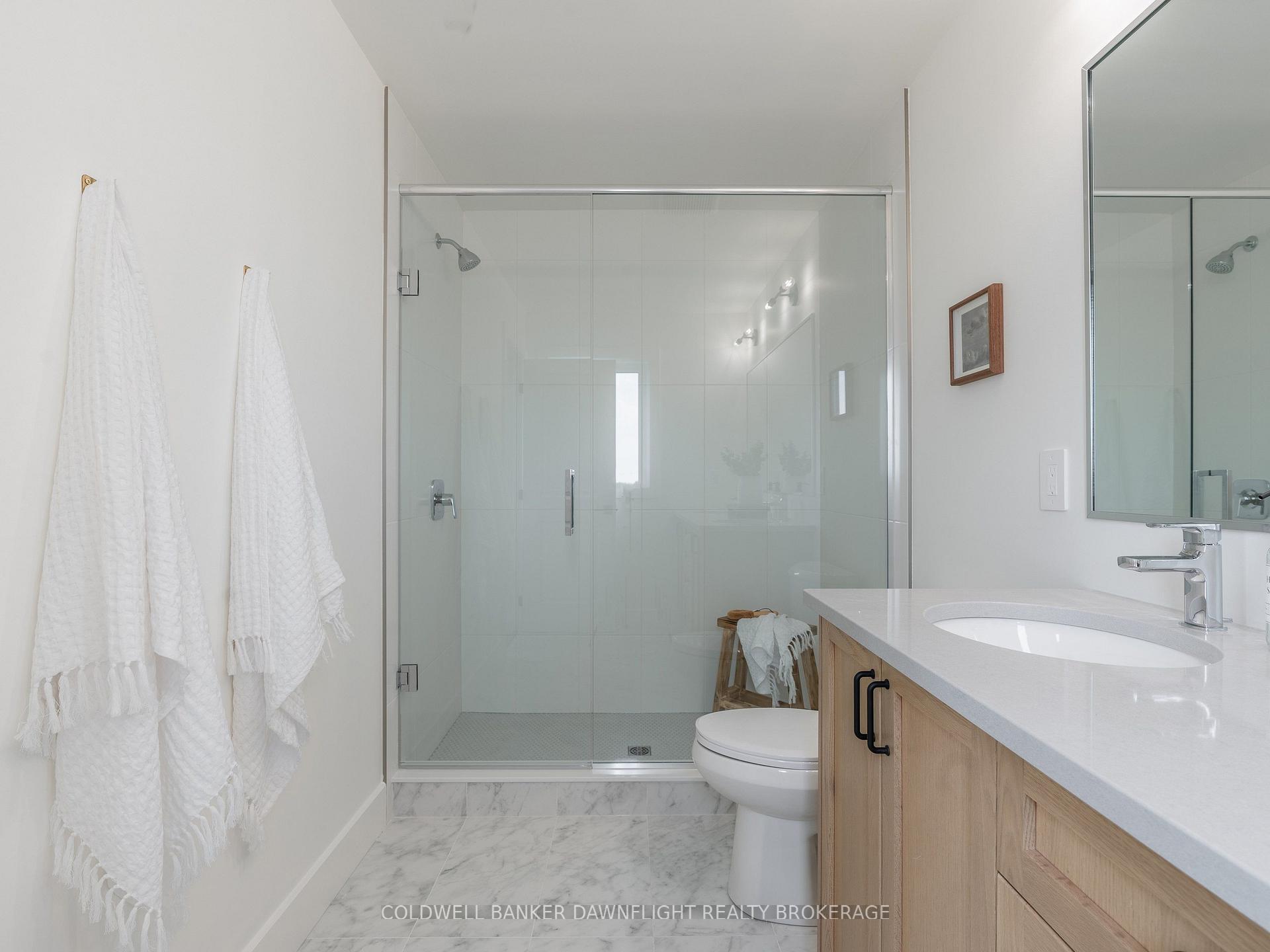 Photo 35 of Unit 11, 147 Scotts Drive, Lucan Biddulph, Lucan — HOMEH
