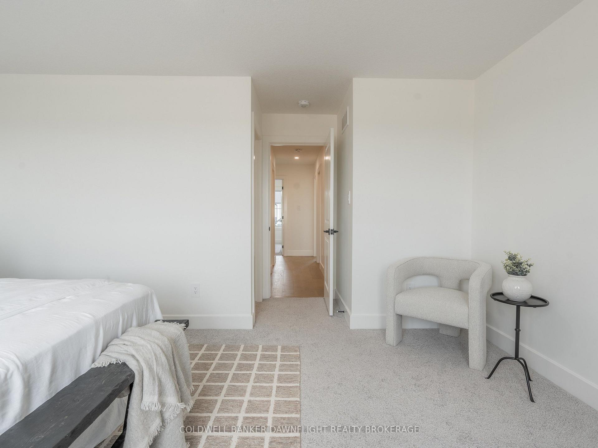Photo 36 of Unit 11, 147 Scotts Drive, Lucan Biddulph, Lucan — HOMEH
