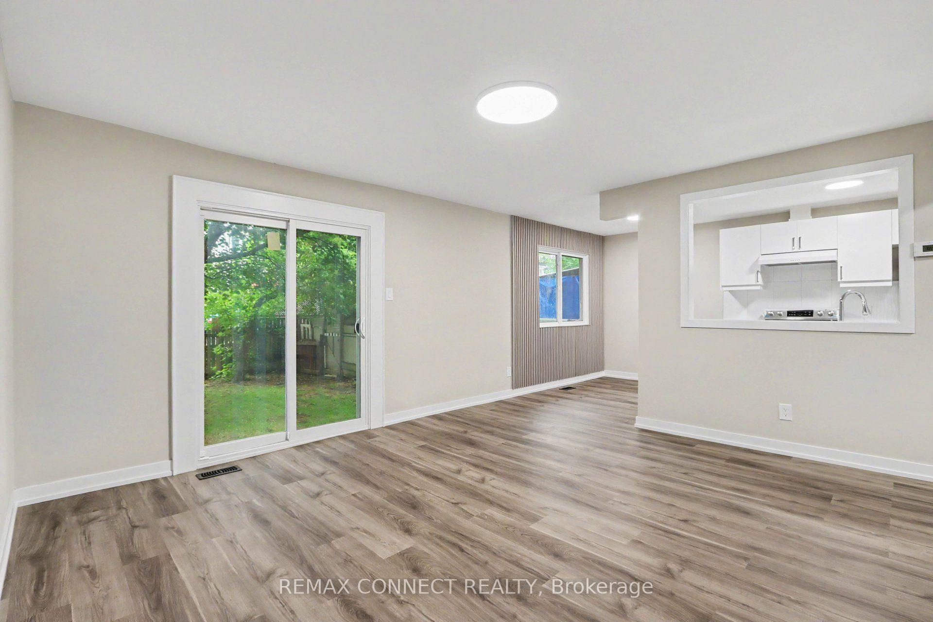 Photo 5 of 43 Tybalt Crescent, Ottawa, Westcliffe Estates — HOMEH