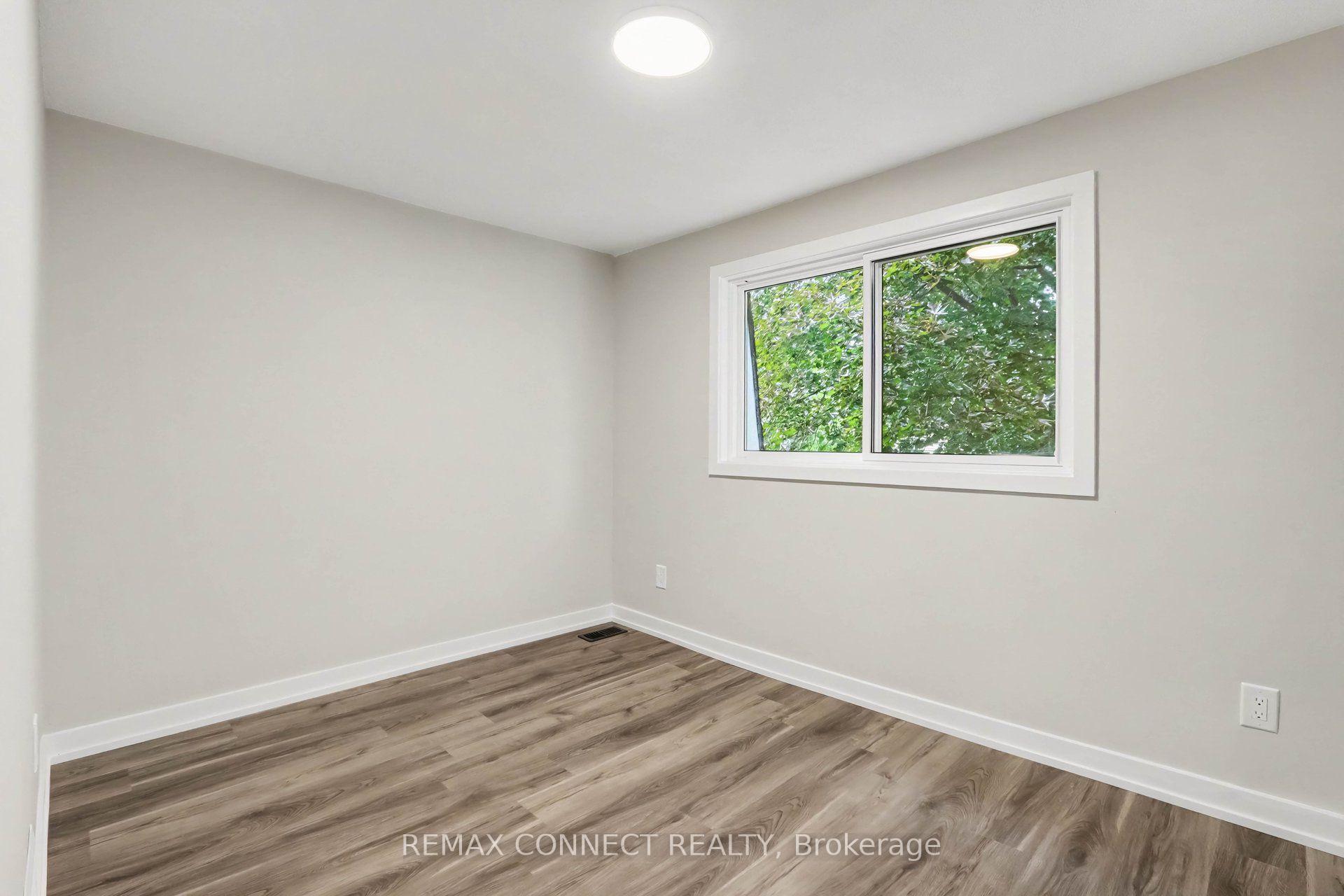Photo 6 of 43 Tybalt Crescent, Ottawa, Westcliffe Estates — HOMEH