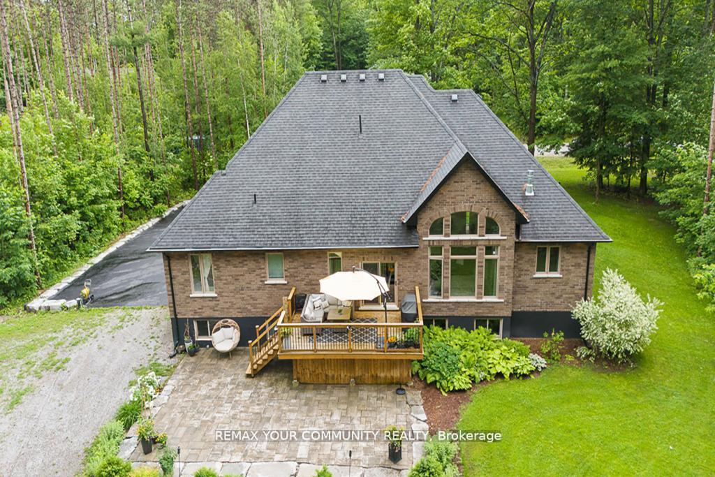 Photo 3 of 38 Windermere Circle, Tay, Rural Tay — HOMEH