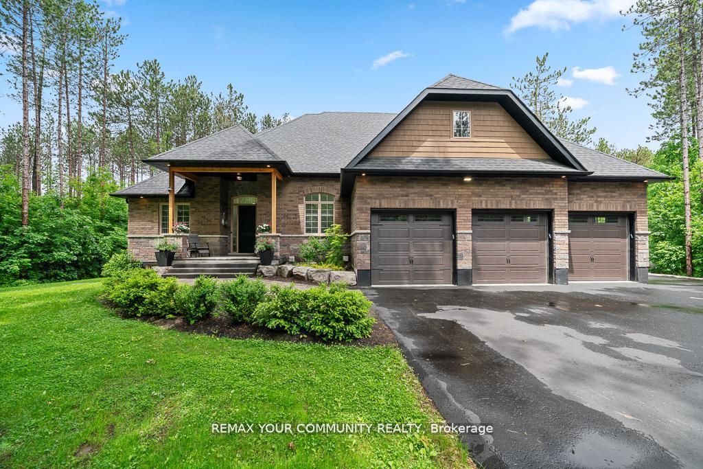 Photo 7 of 38 Windermere Circle, Tay, Rural Tay — HOMEH