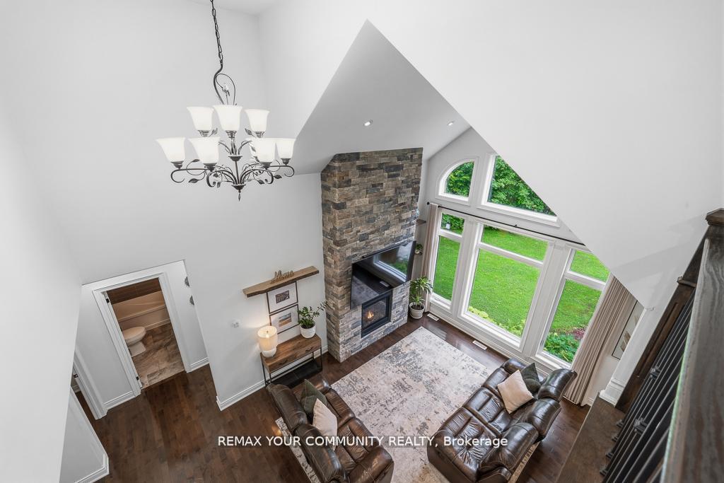 Photo 17 of 38 Windermere Circle, Tay, Rural Tay — HOMEH