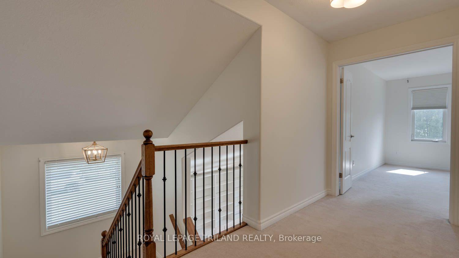Photo 11 of 1310 Shore Road, London, South A — HOMEH
