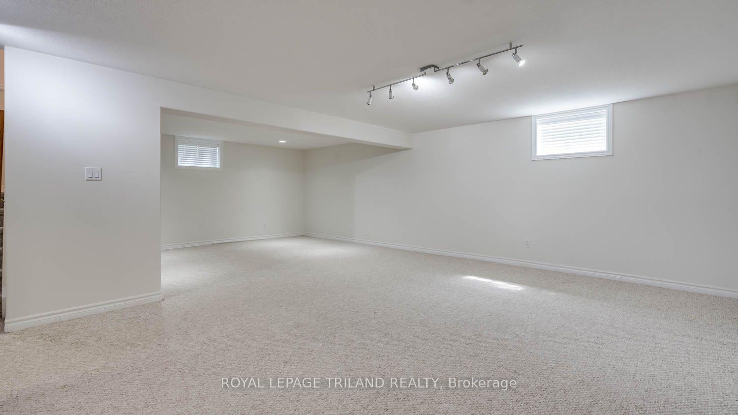 Photo 22 of 1310 Shore Road, London, South A — HOMEH