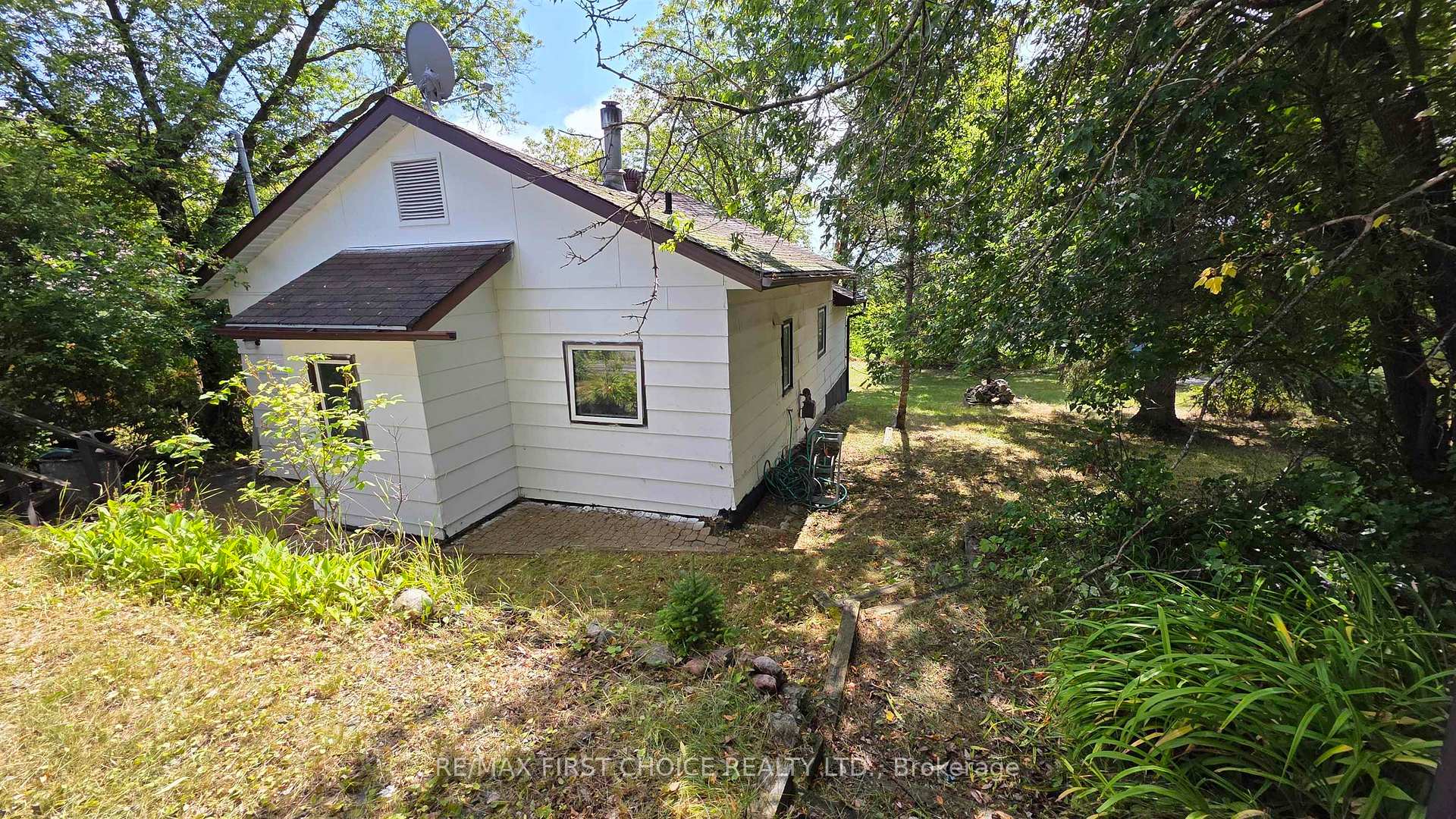 Photo 1 of 335 Govt road, Kenora, Keewatin — HOMEH