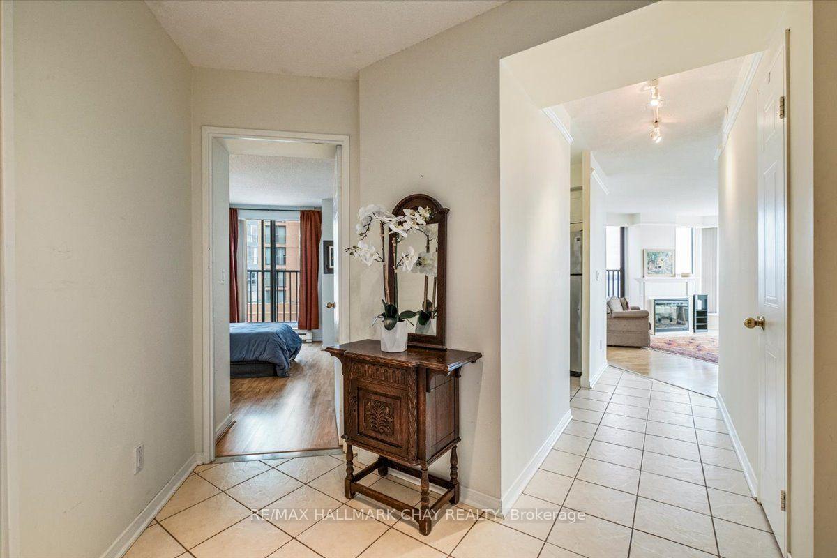Photo 5 of Unit 407, 140 Dunlop Street E, Barrie, Lakeshore — HOMEH