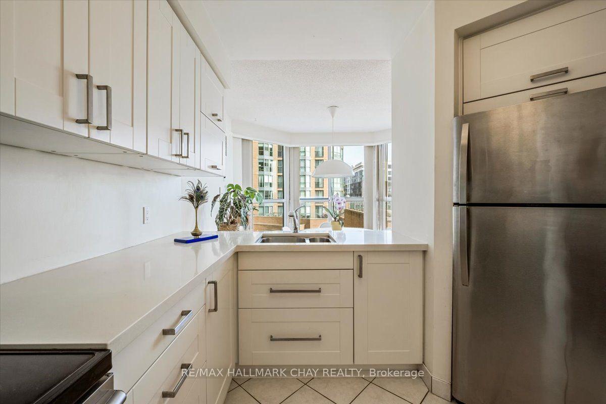 Photo 14 of Unit 407, 140 Dunlop Street E, Barrie, Lakeshore — HOMEH