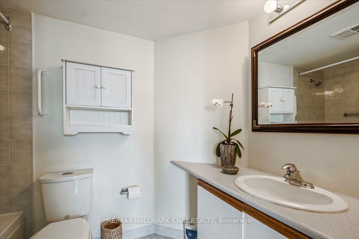 Photo 40 of Unit 407, 140 Dunlop Street E, Barrie, Lakeshore — HOMEH