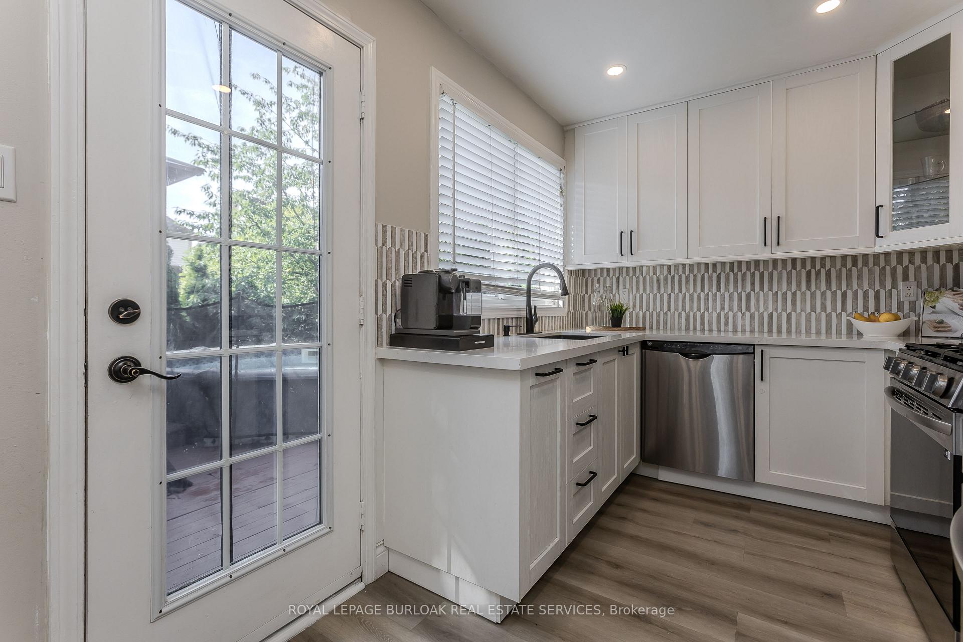 Photo 14 of 5190 Wood Crescent, Burlington, Orchard — HOMEH