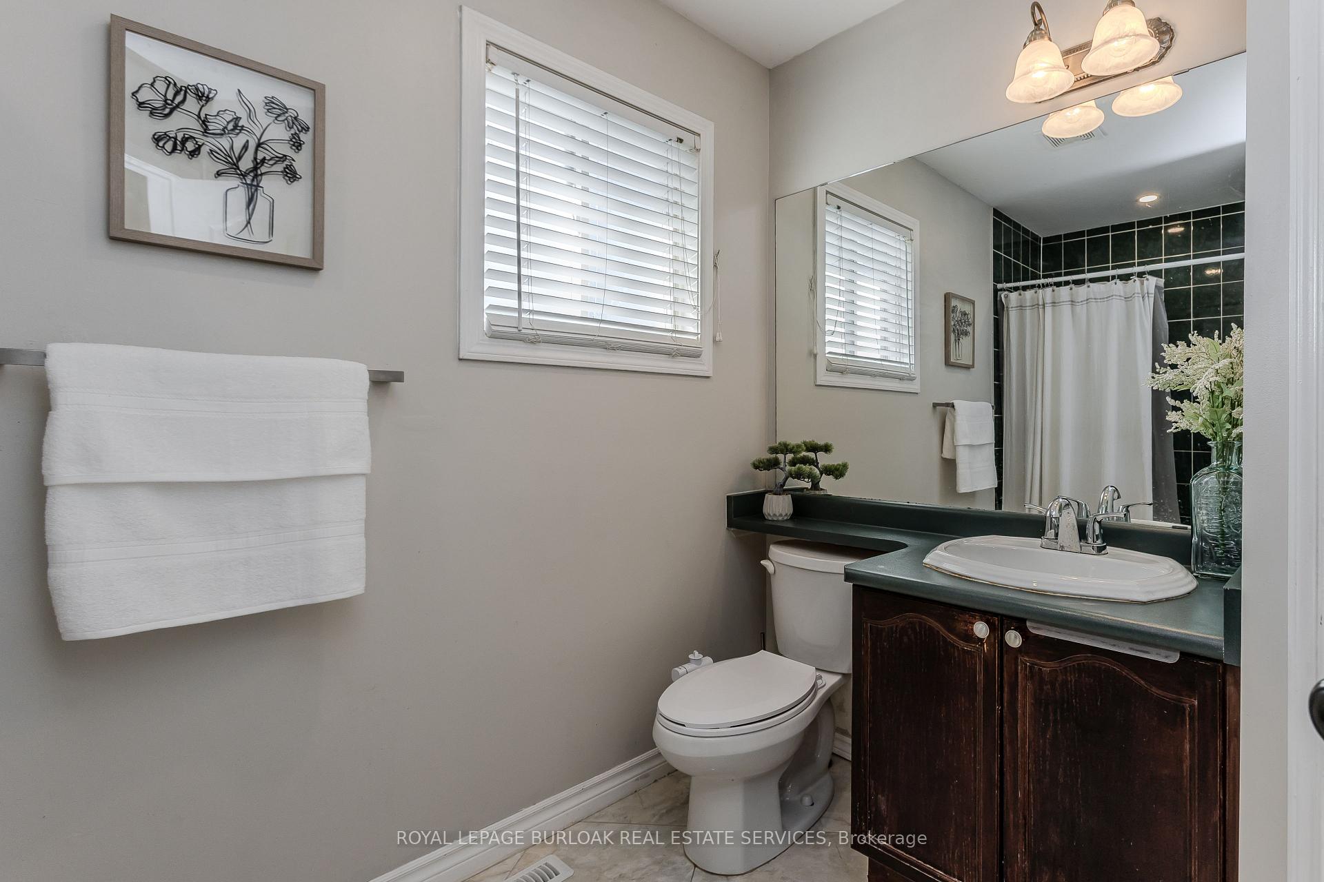 Photo 19 of 5190 Wood Crescent, Burlington, Orchard — HOMEH