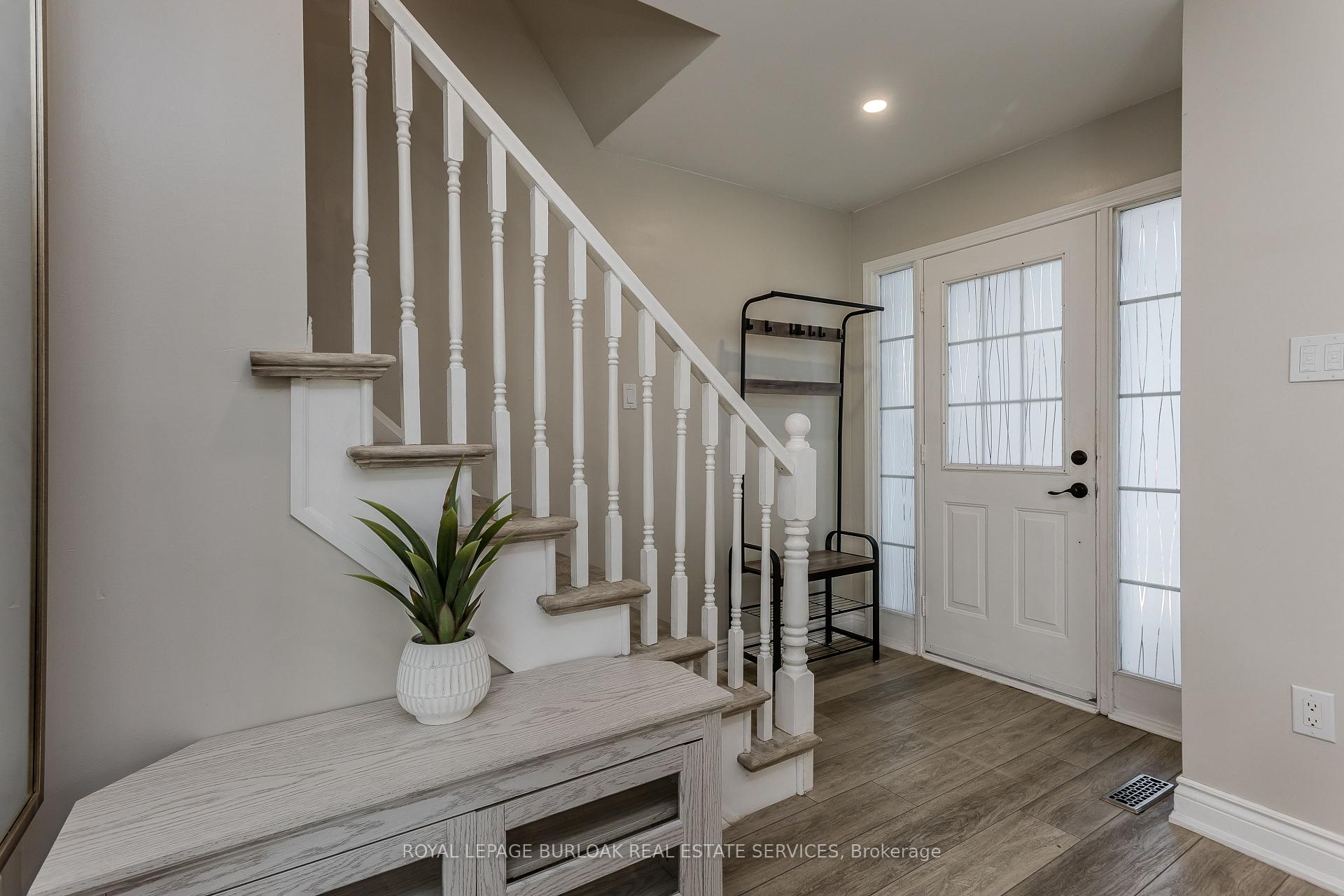 Photo 26 of 5190 Wood Crescent, Burlington, Orchard — HOMEH
