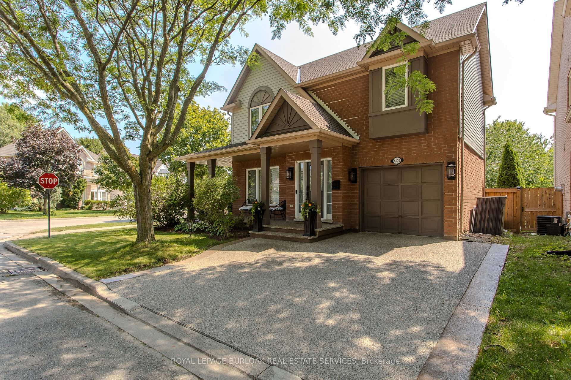 Photo 33 of 5190 Wood Crescent, Burlington, Orchard — HOMEH