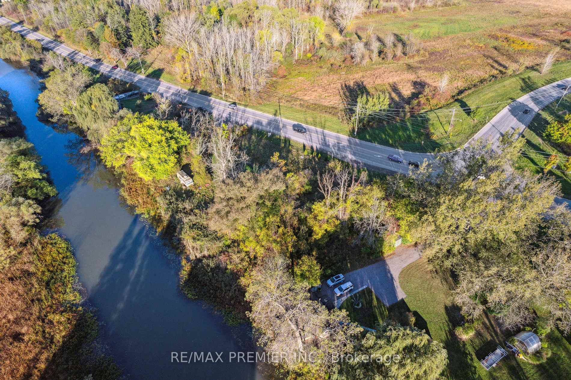 Photo 5 of 294 Lyon's Creek Road, Niagara Falls, Lyons Creek — HOMEH