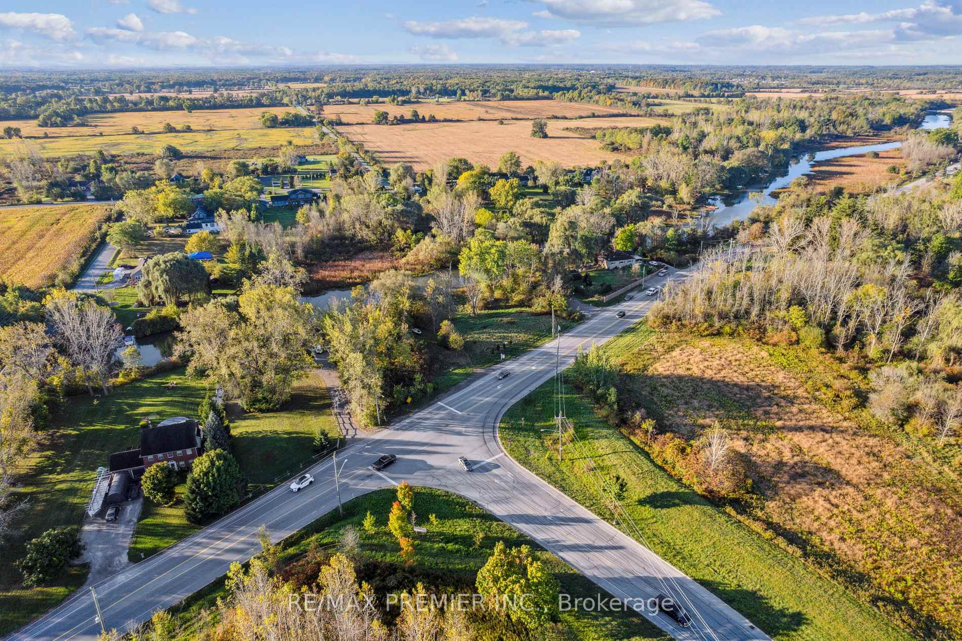 Photo 14 of 294 Lyon's Creek Road, Niagara Falls, Lyons Creek — HOMEH