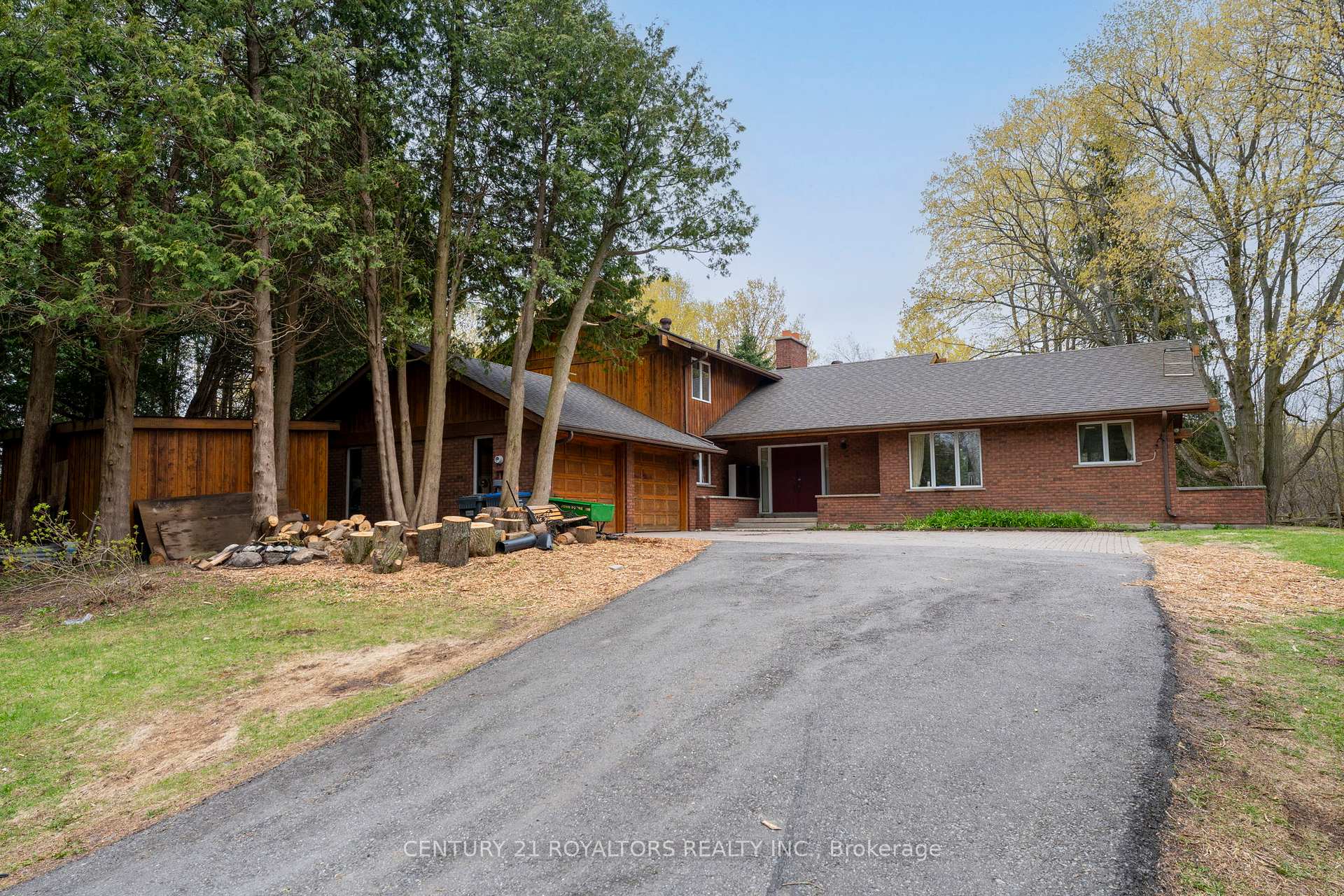 Photo of 17940 Airport Road