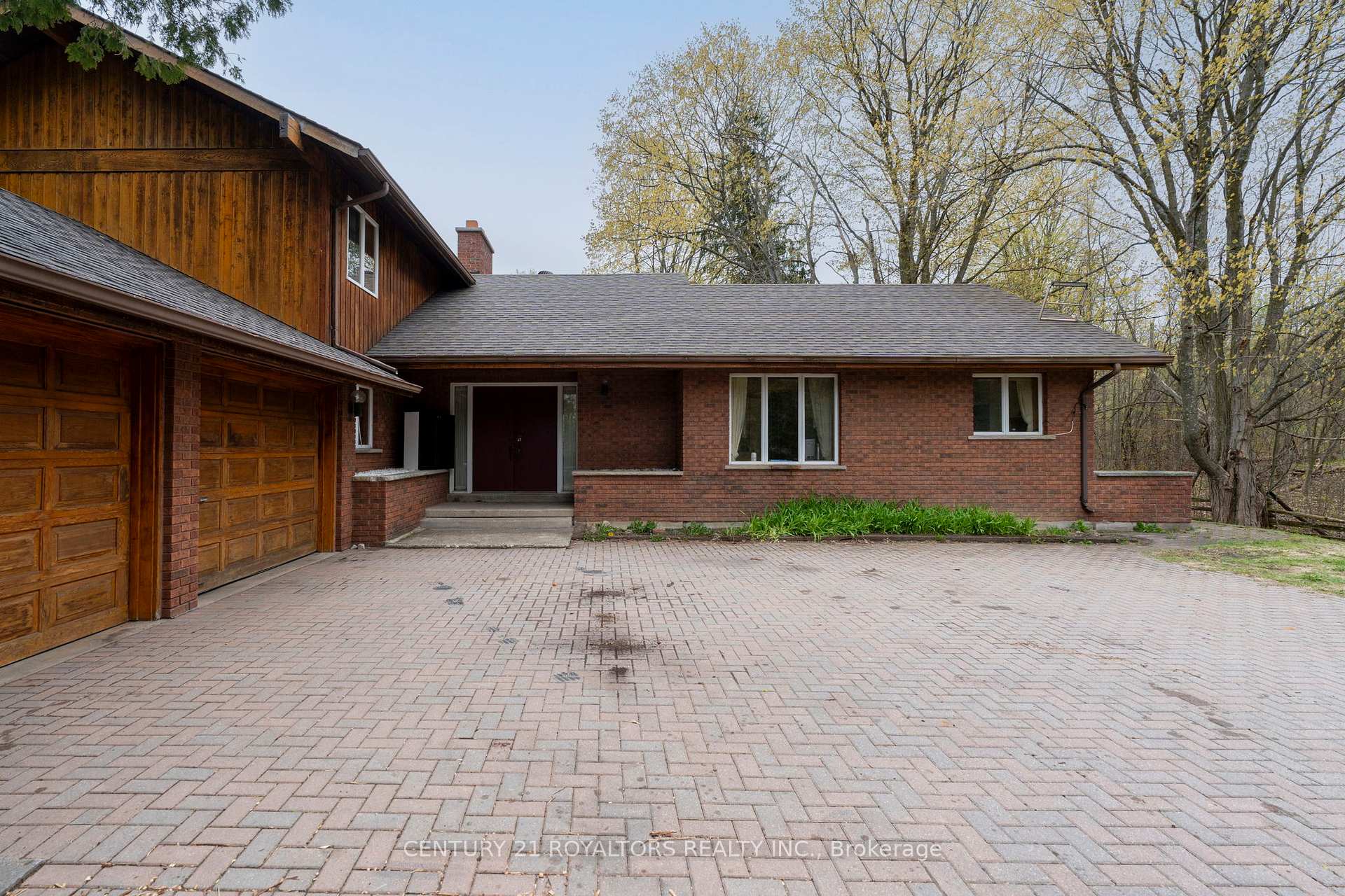 Photo 5 of 17940 Airport Road, Caledon, Rural Caledon — HOMEH