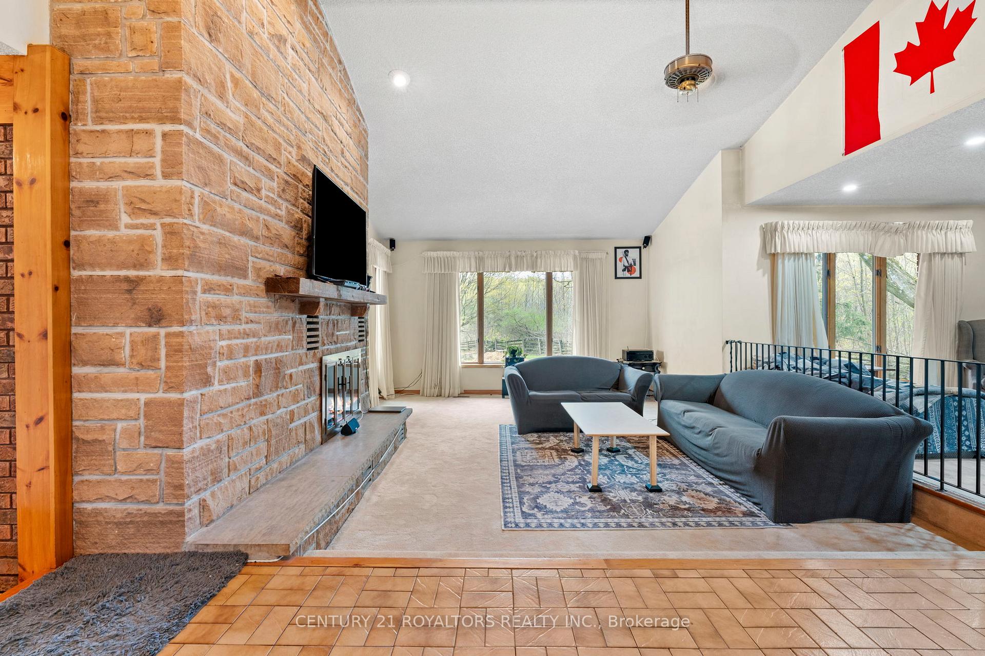 Photo 8 of 17940 Airport Road, Caledon, Rural Caledon — HOMEH