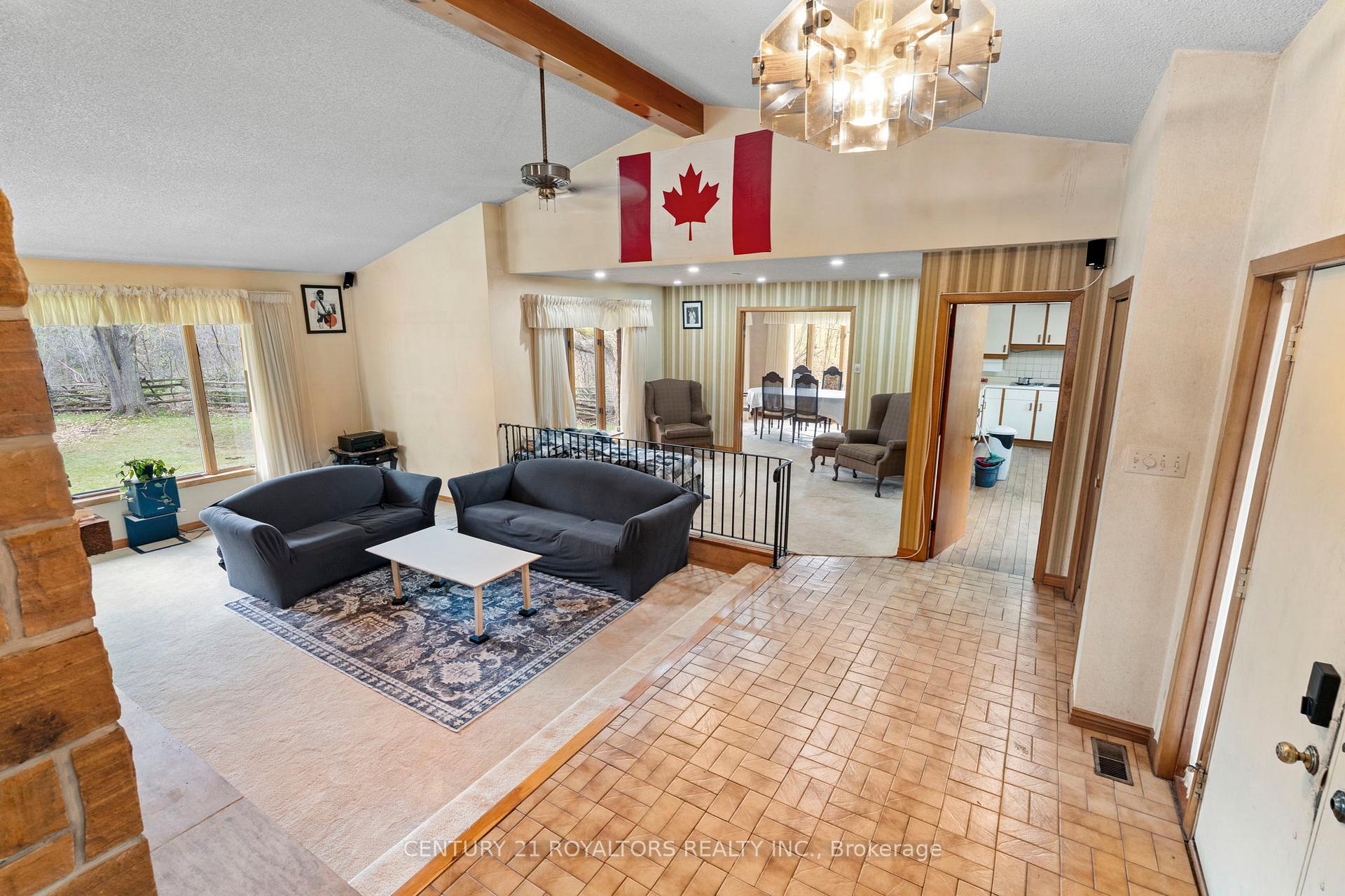Photo 10 of 17940 Airport Road, Caledon, Rural Caledon — HOMEH