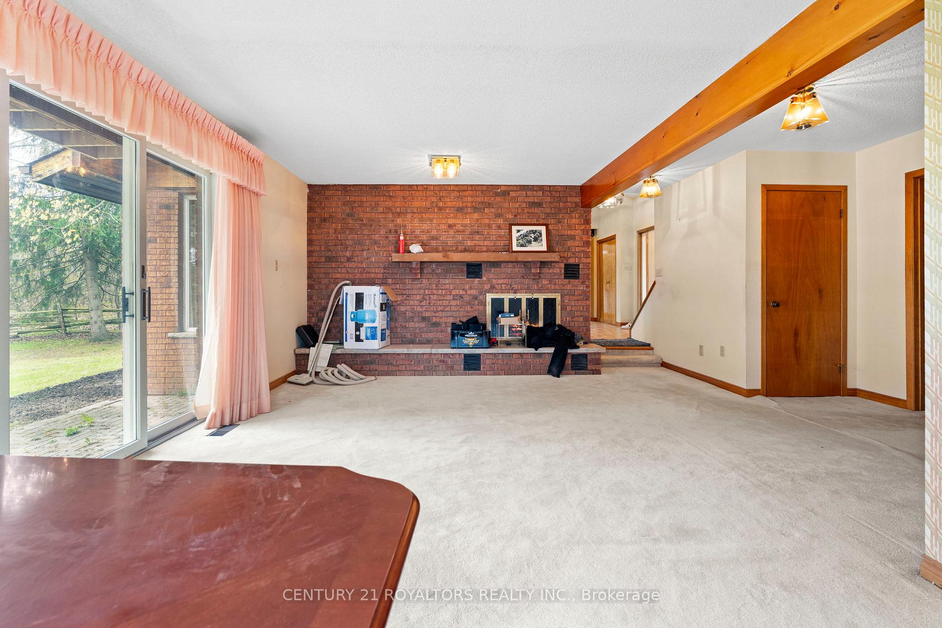 Photo 18 of 17940 Airport Road, Caledon, Rural Caledon — HOMEH