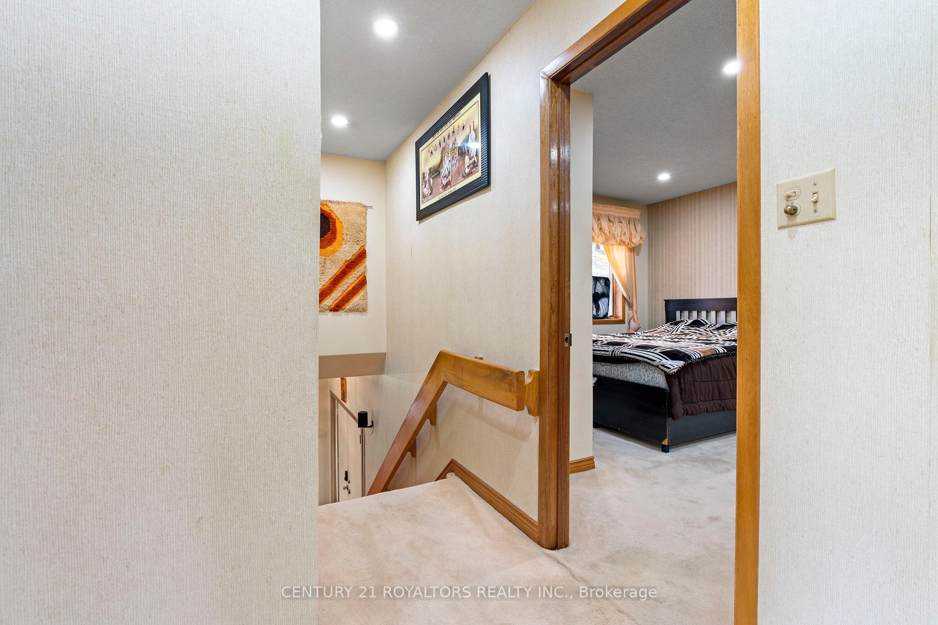 Photo 21 of 17940 Airport Road, Caledon, Rural Caledon — HOMEH
