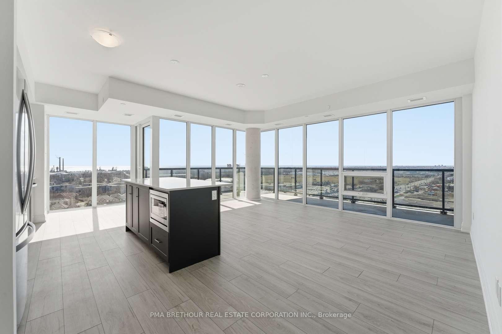 Photo 2 of Unit 1709, 1035 Southdown Road, Mississauga, Clarkson — HOMEH